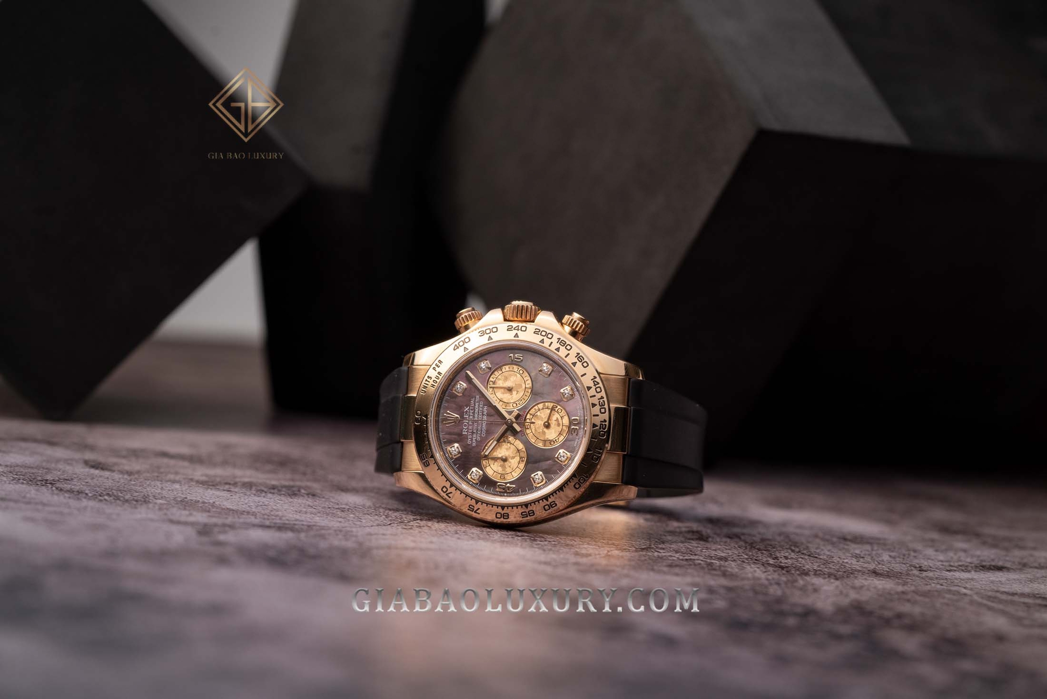 Đồng Hồ Rolex Cosmograph Daytona 116518 Mặt Số Xà Cừ