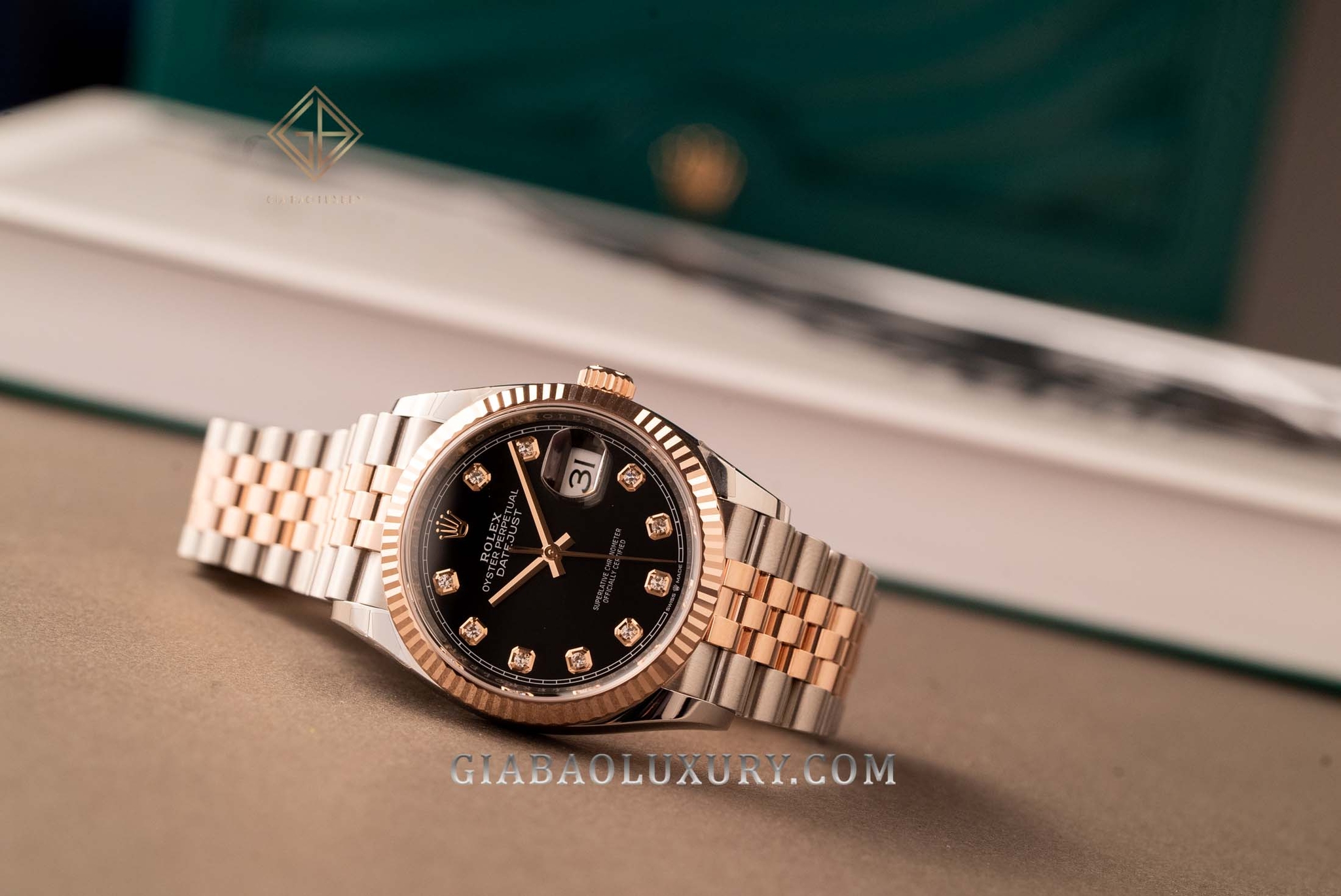 Đồng Hồ Rolex Datejust 36 126231 Mặt Số Đen Nạm Kim Cương