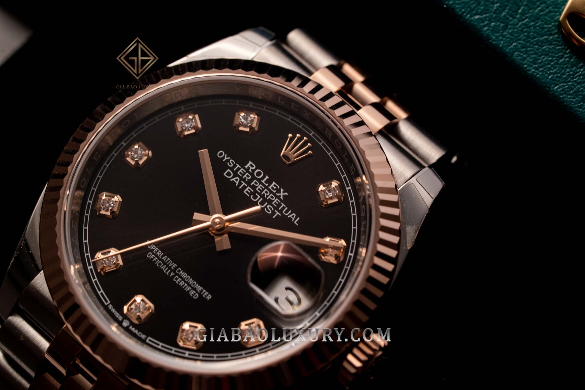 Đồng Hồ Rolex Datejust 36 126231 Mặt Số Đen Nạm Kim Cương