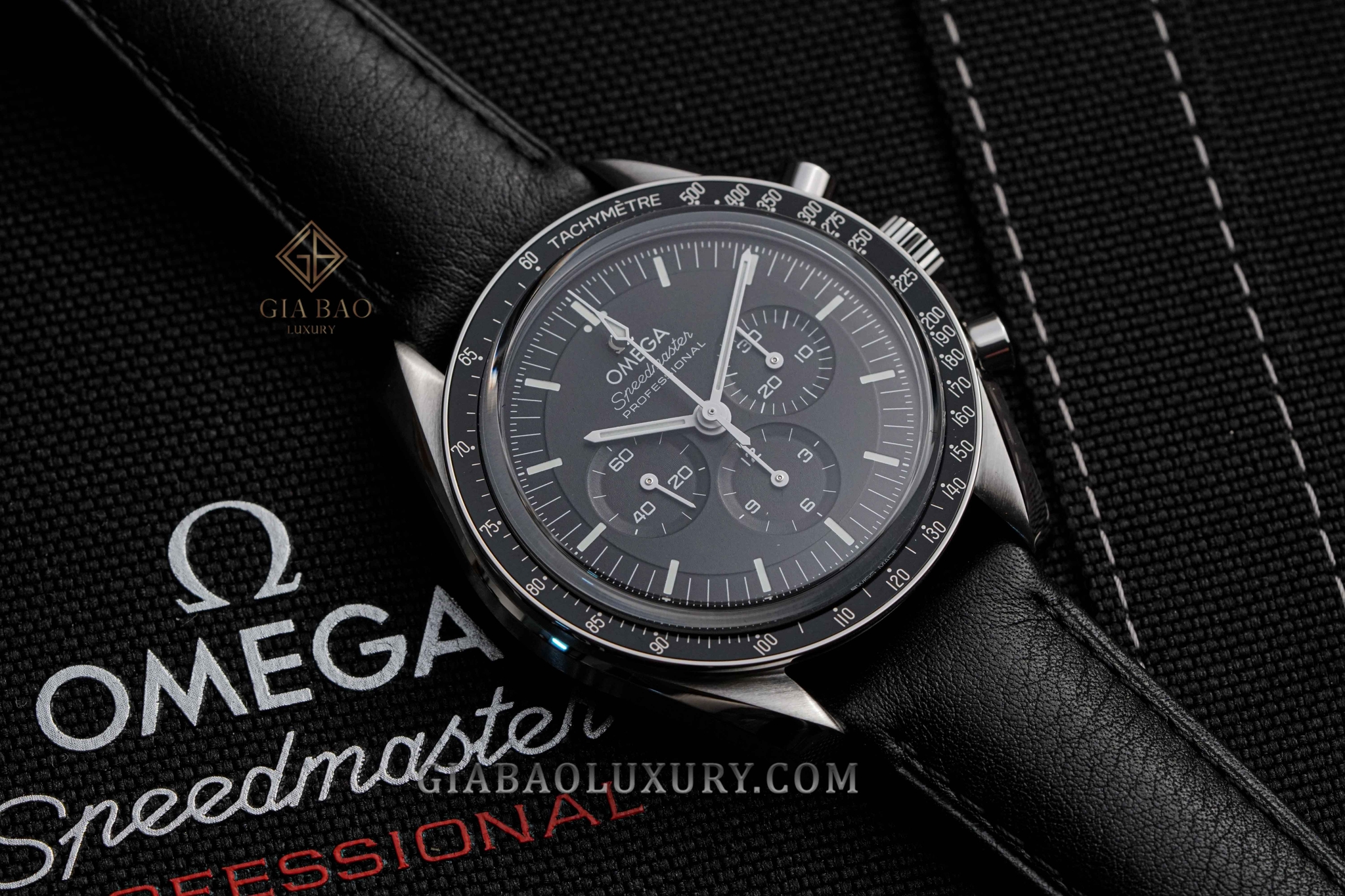 Đồng Hồ Omega Speedmaster Professional 310.32.42.50.01.002