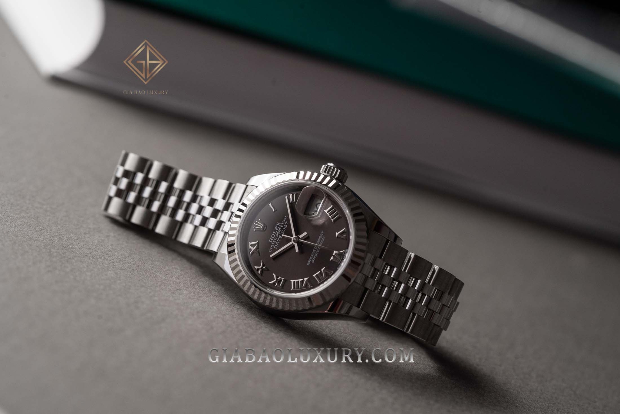 Đồng Hồ Rolex Lady-Datejust 28 279174 Mặt Số Xám Tối Cọc Số La Mã