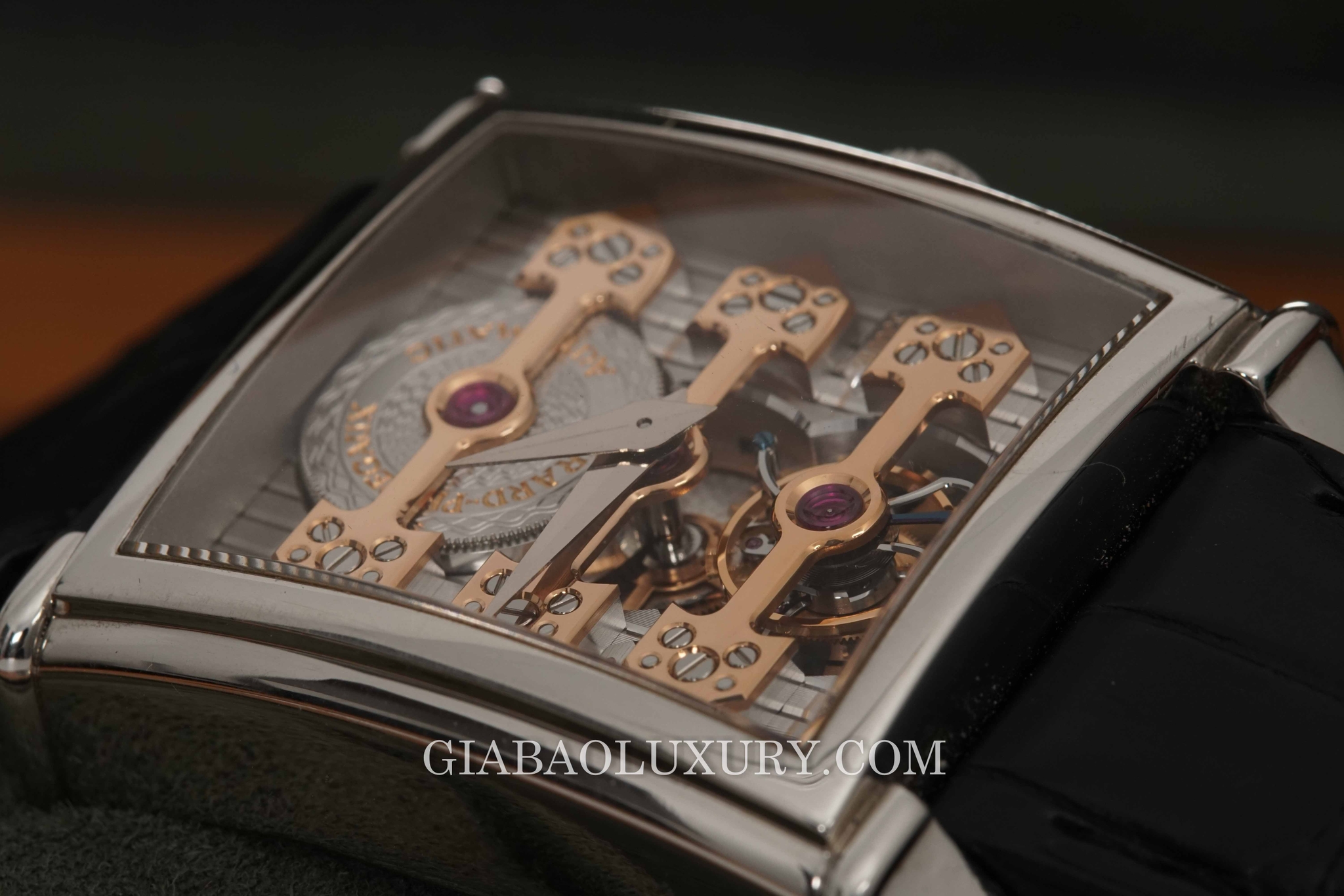 đồng hồ Girard Perregaux