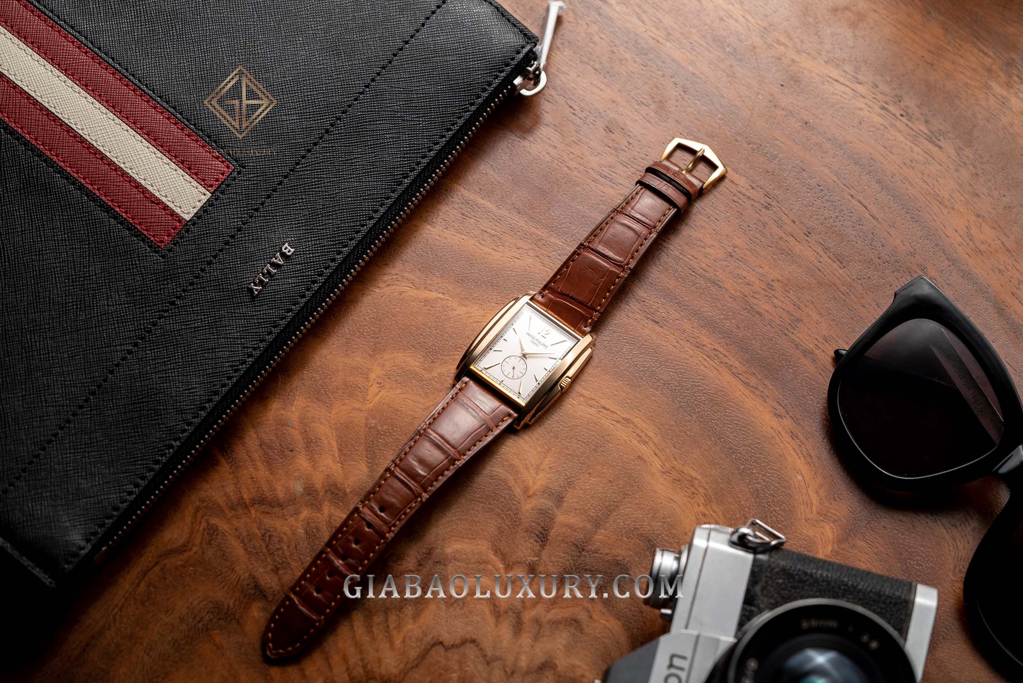 Đồng Hồ Patek Philippe Gondolo 5124J-001