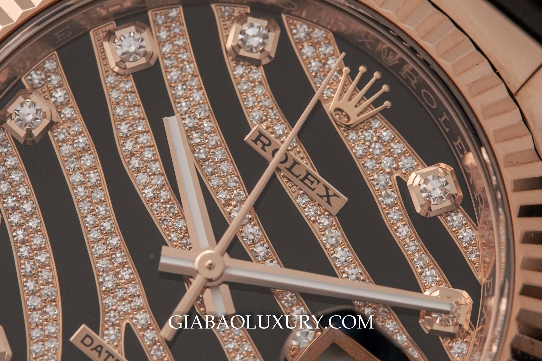 Đồng Hồ Rolex Datejust 116135 Diamond Everose 36mm