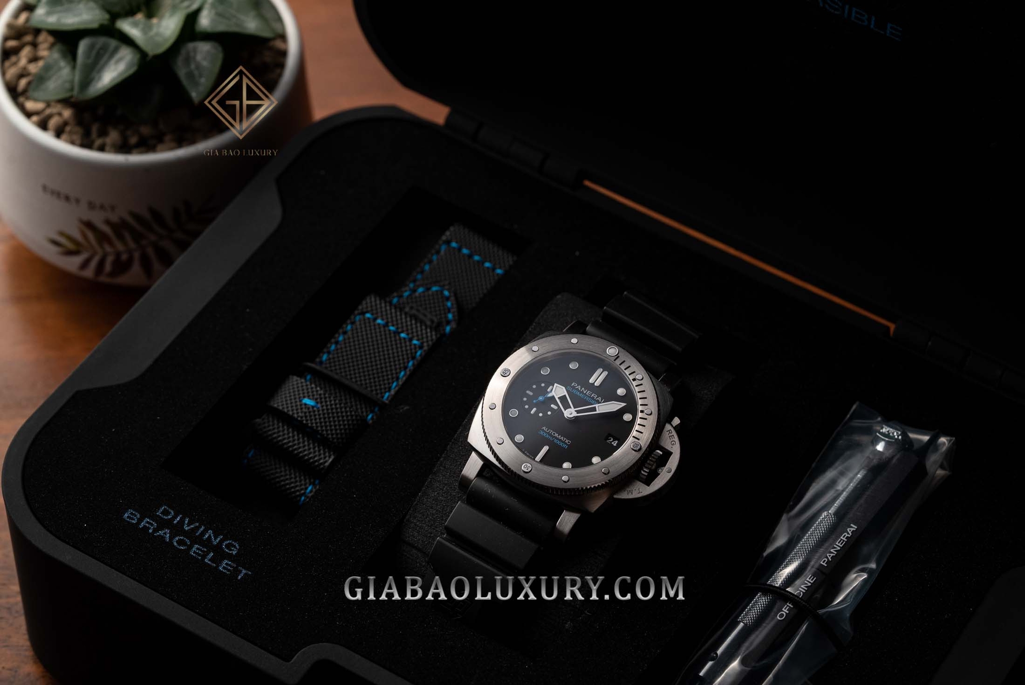 Đồng Hồ Panerai Submersible PAM00973