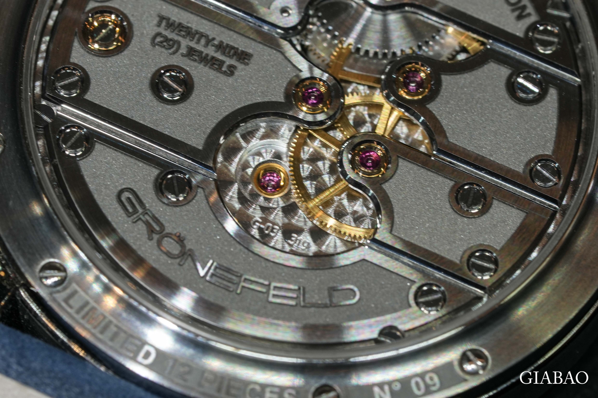 Đồng hồ Parallax Tourbillon 