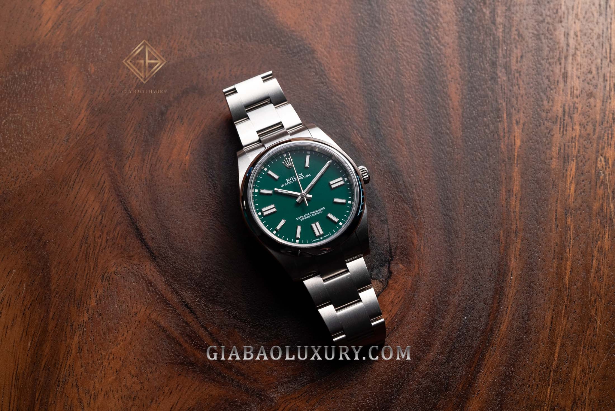 Đồng Hồ Rolex Oyster Perpetual 41 124300 Mặt Số Xanh