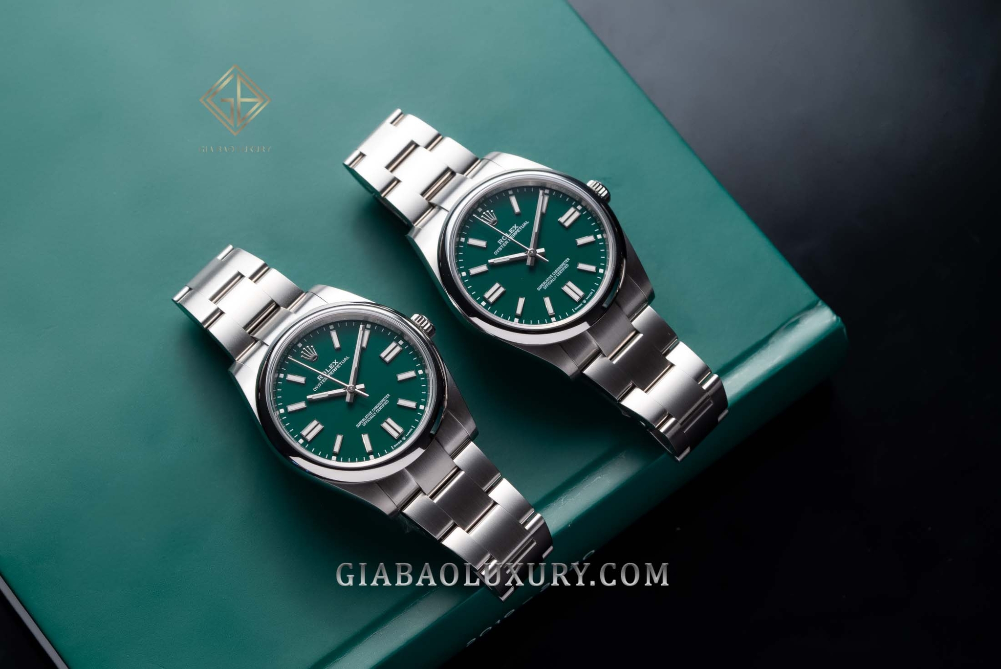 Đồng Hồ Rolex Oyster Perpetual 41 124300 Mặt Số Xanh