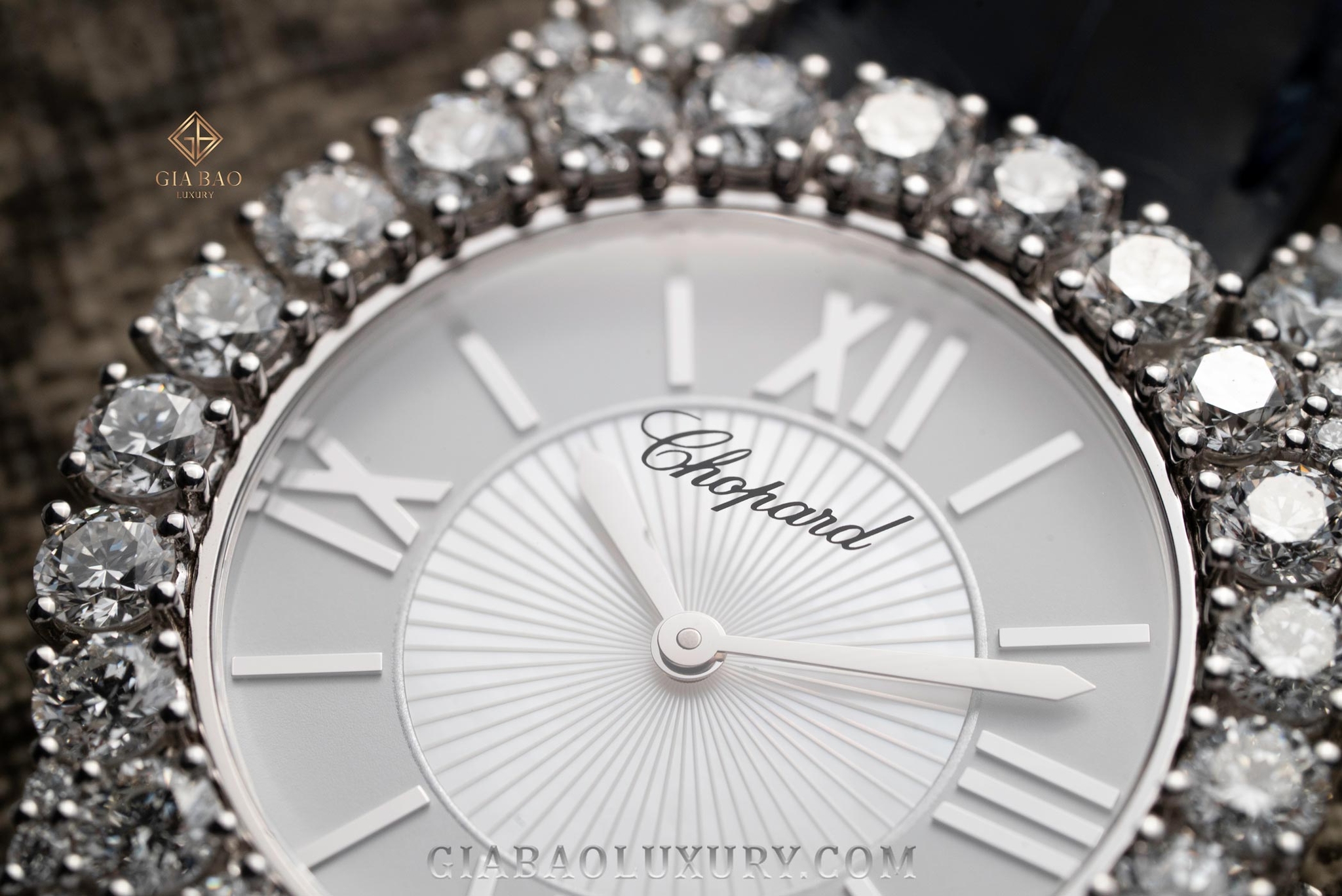 Đồng Hồ Chopard L'Heure Du Diamant Round 139419-1414