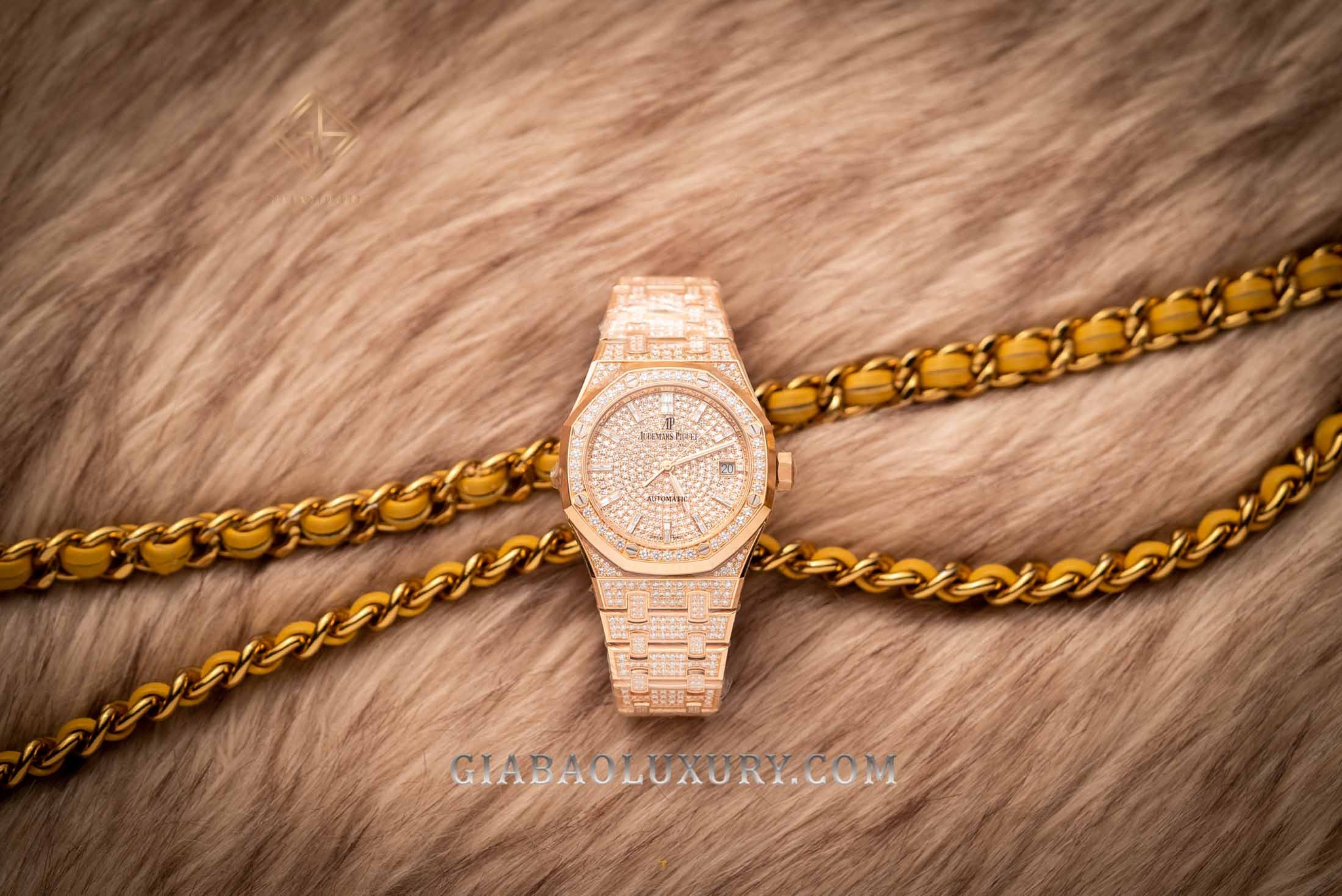 Audemars Piguet Royal Oak Selfwinding Diamonds 15452OR.ZZ.1258OR.02 - Nữ hoàng của ngành chế tác 