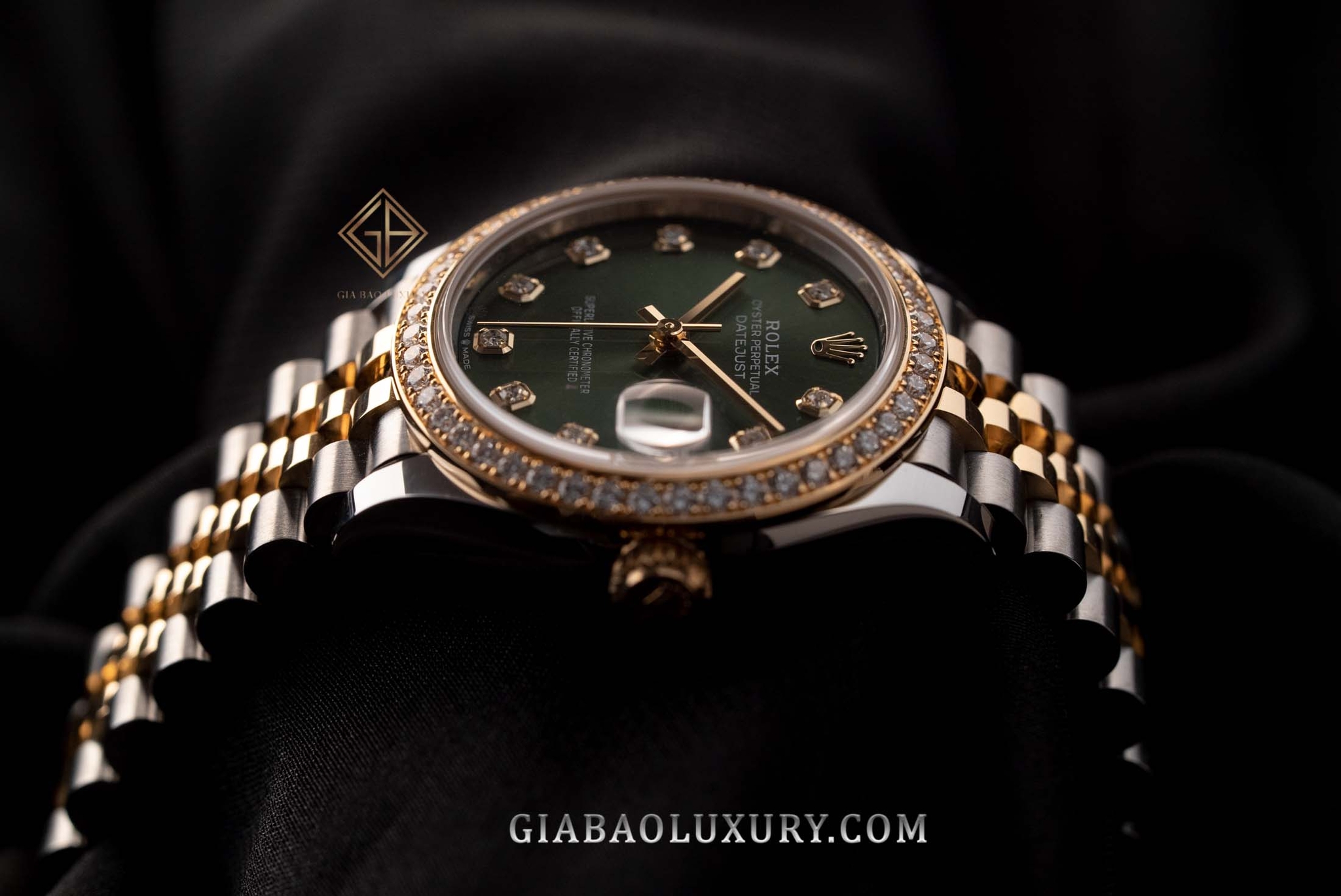 Đồng Hồ Rolex Datejust 31 278383RBR Mặt Số Xanh Oliu Nạm Kim Cương
