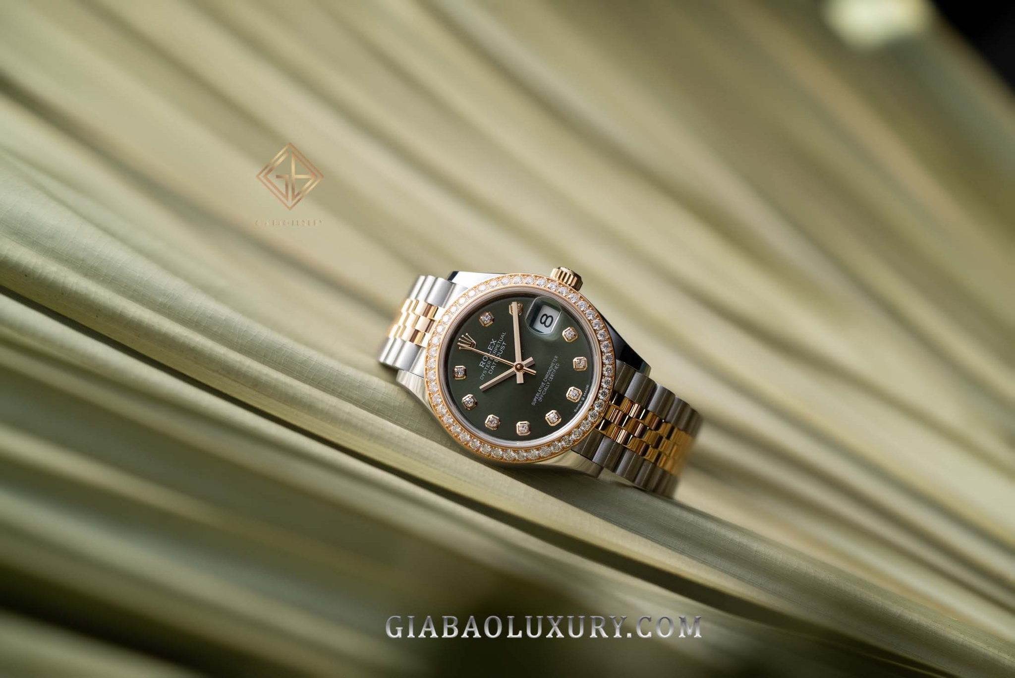 Đồng Hồ Rolex Datejust 31 278383RBR Mặt Số Xanh Oliu Nạm Kim Cương