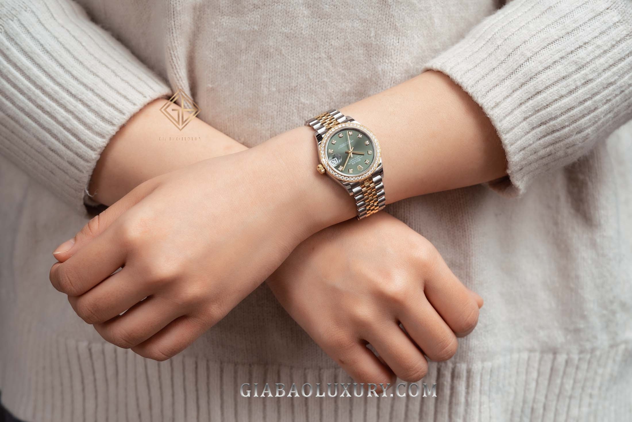 Đồng Hồ Rolex Datejust 31 278383RBR Mặt Số Xanh Oliu Nạm Kim Cương