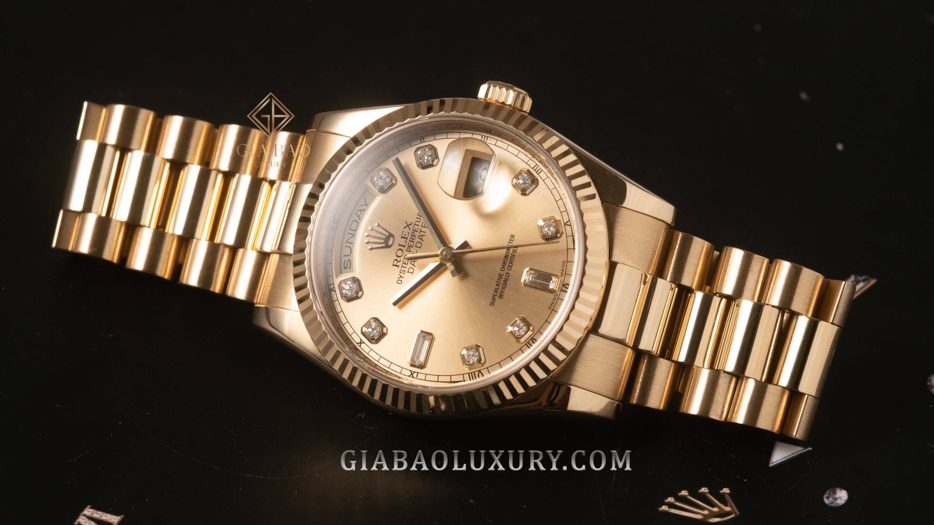 Đồng Hồ Rolex Day Date 36 118238 Mặt Số Champagne Nạm Kim Cương