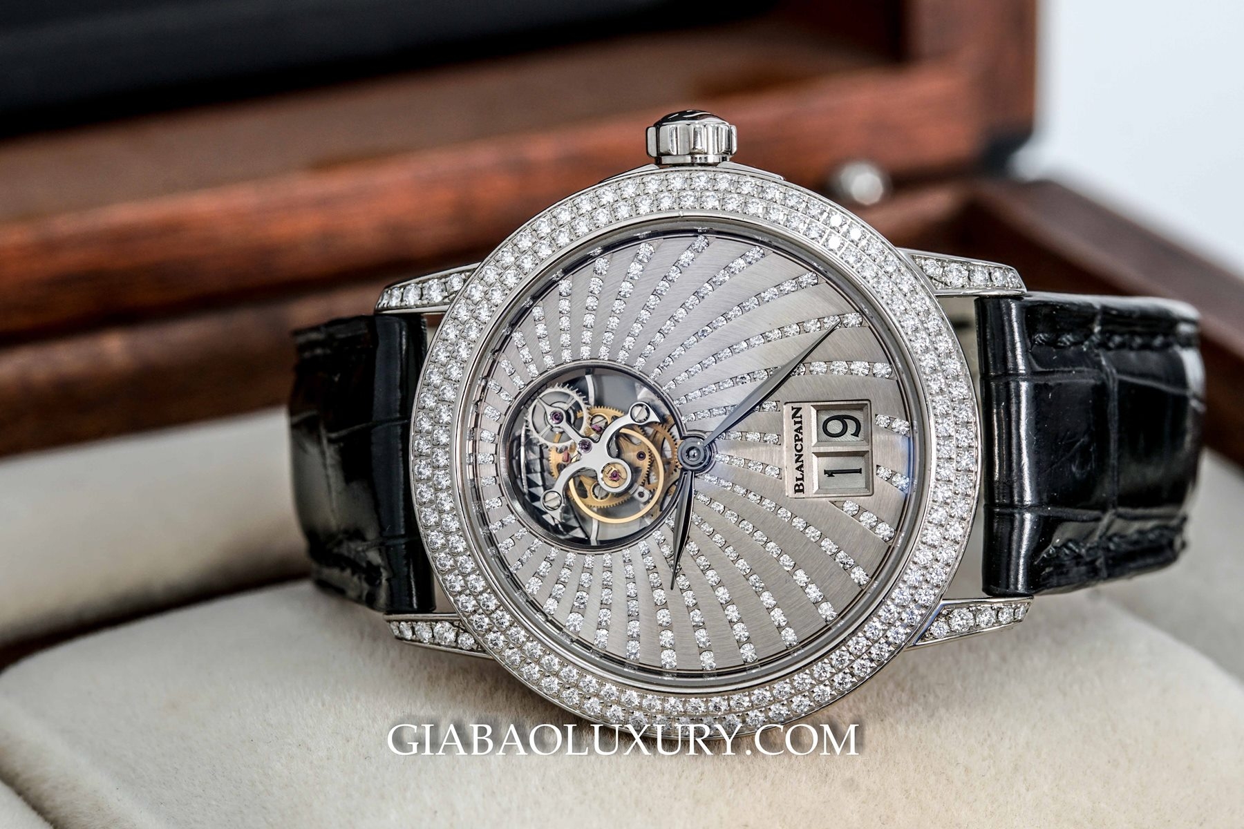 ĐỒNG HỒ BLANCPAIN LÉMAN TOURBILLON GRANDE DATE DIAMANTS