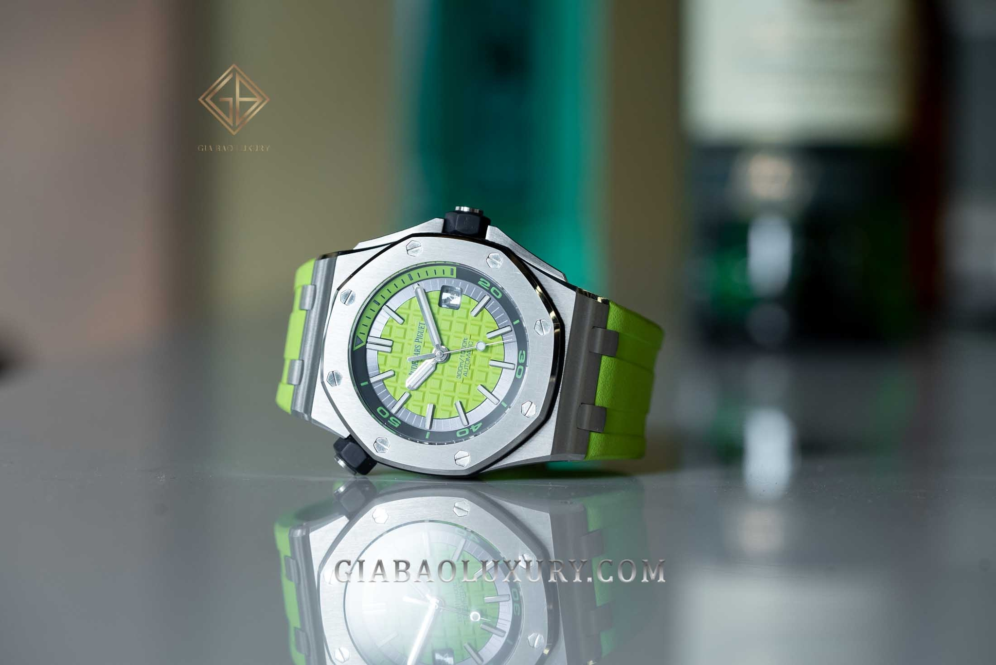 Review đồng hồ Audemars Piguet Royal Oak Offshore Diver 15710ST Xanh cốm