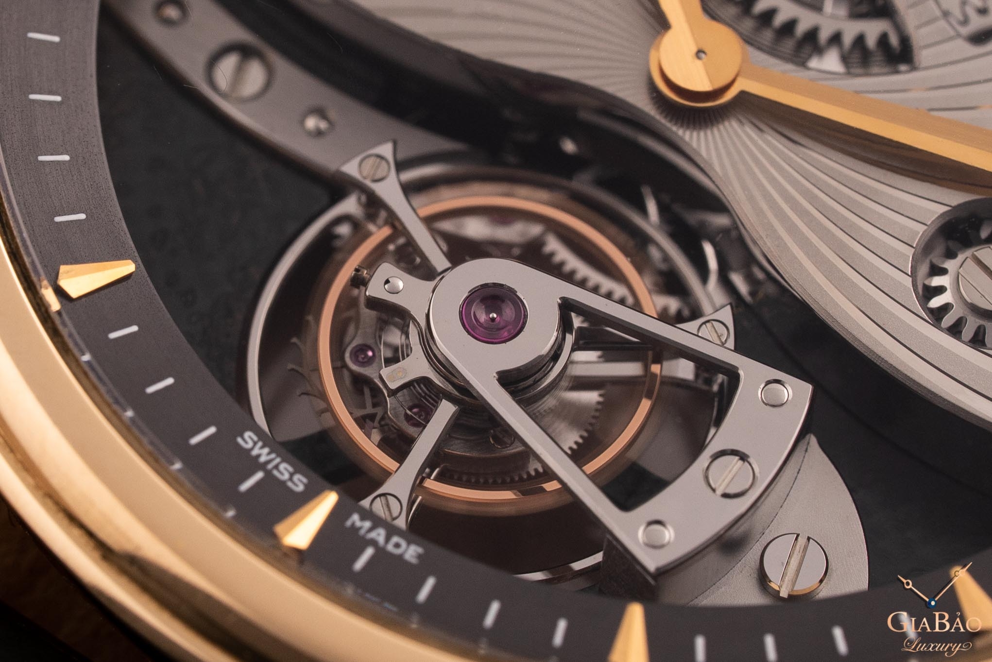 Đồng Hồ Arnold & Son Royal Te8 Tourbillon