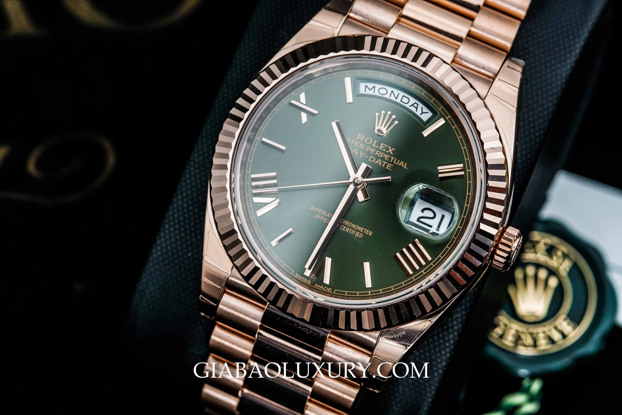 đồng hồ Rolex Day-Date 228235 phiên bản kỷ niệm