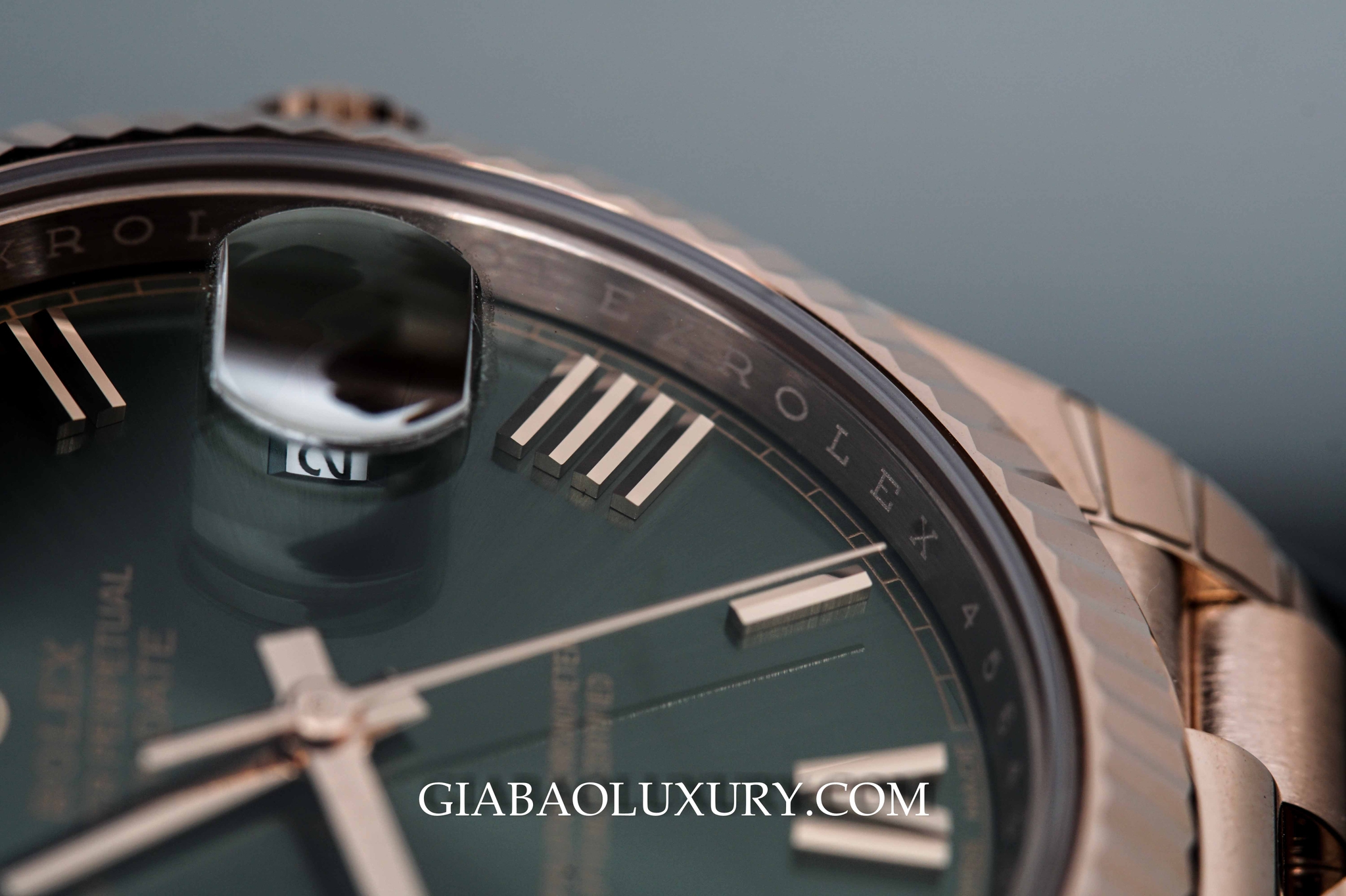 đồng hồ Rolex Day-Date 228235 phiên bản kỷ niệm