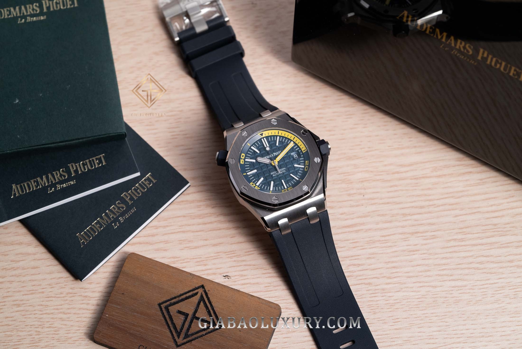 Đồng Hồ Audemars Piguet Royal Oak Offshore Diver 15710ST.OO.A027CA.01