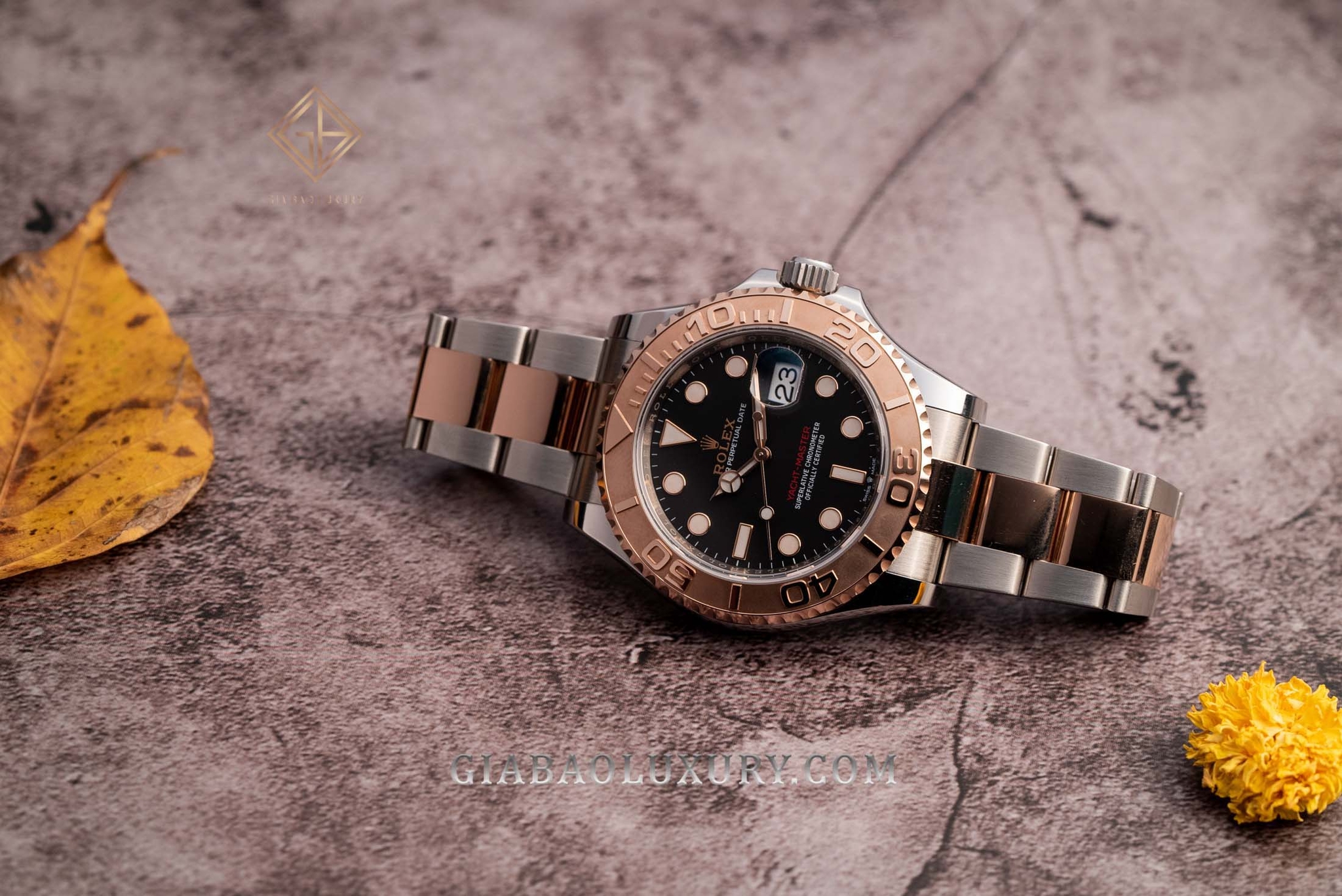 Đồng Hồ Rolex Yacht Master 40 126621 Mặt Số Đen