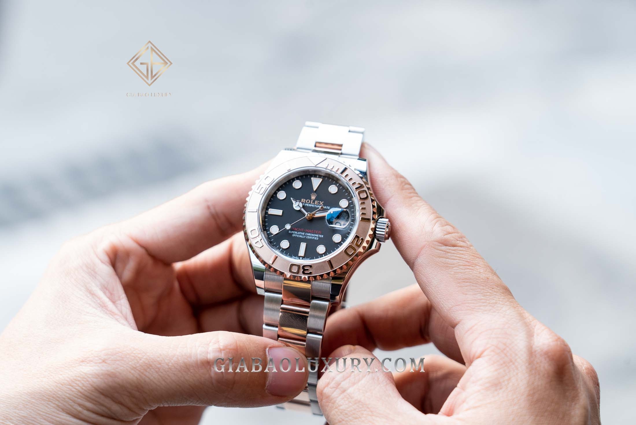 Đồng Hồ Rolex Yacht Master 40 126621 Mặt Số Đen