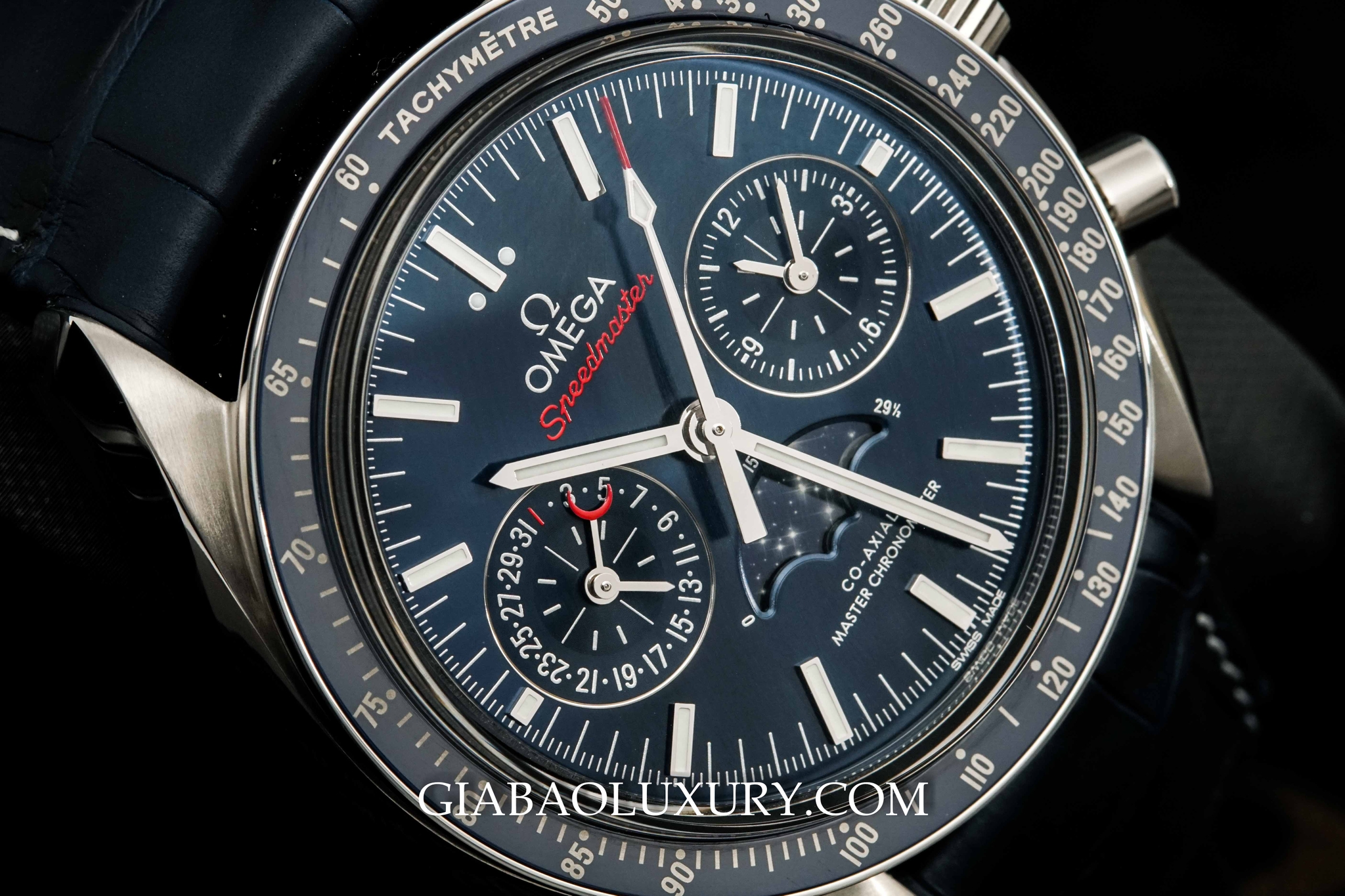 So Sánh Đồng Hồ Omega Seamaster Và Omega Speedmaster