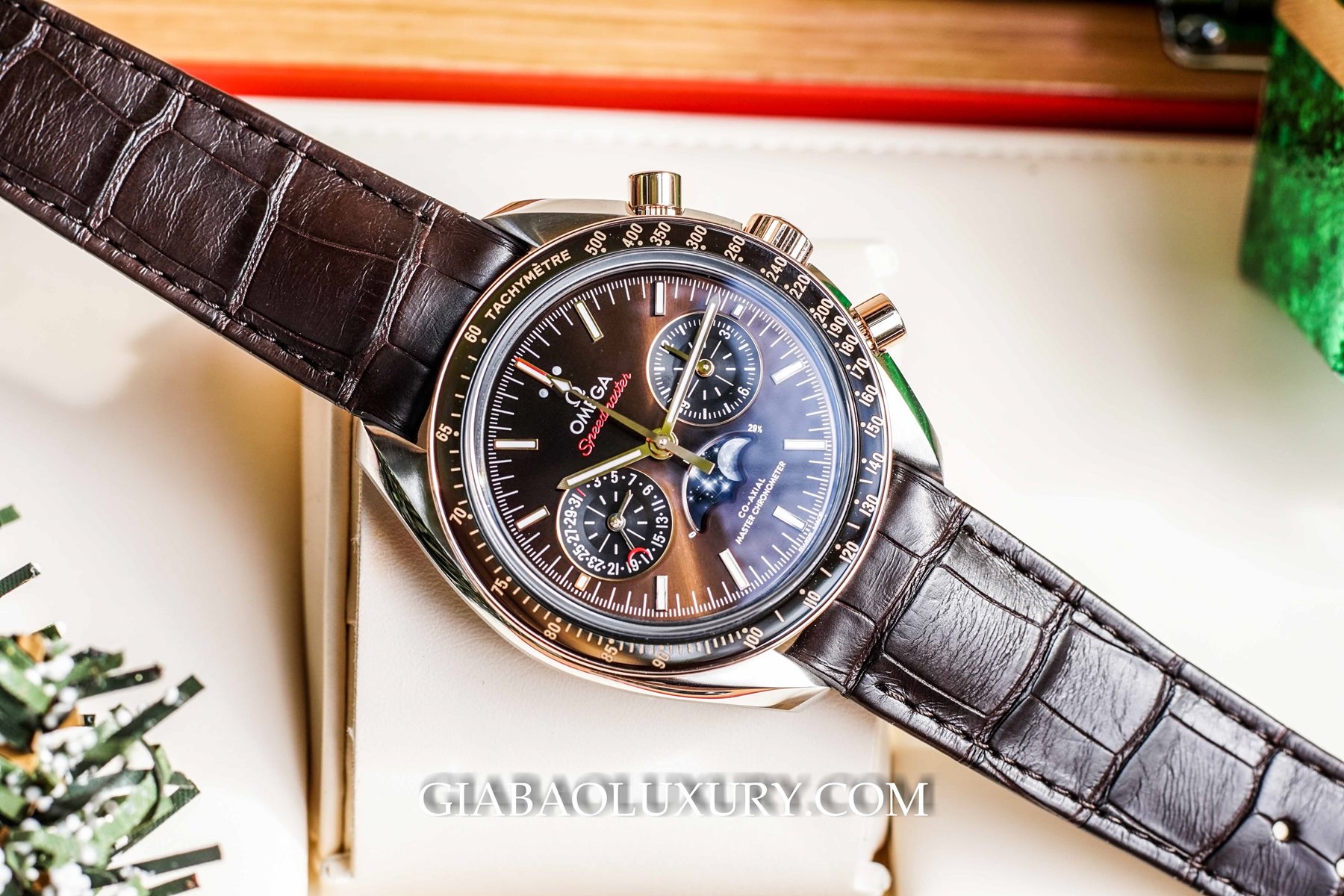 Đồng Hồ Omega Speedmaster MoonPhase Chronograph