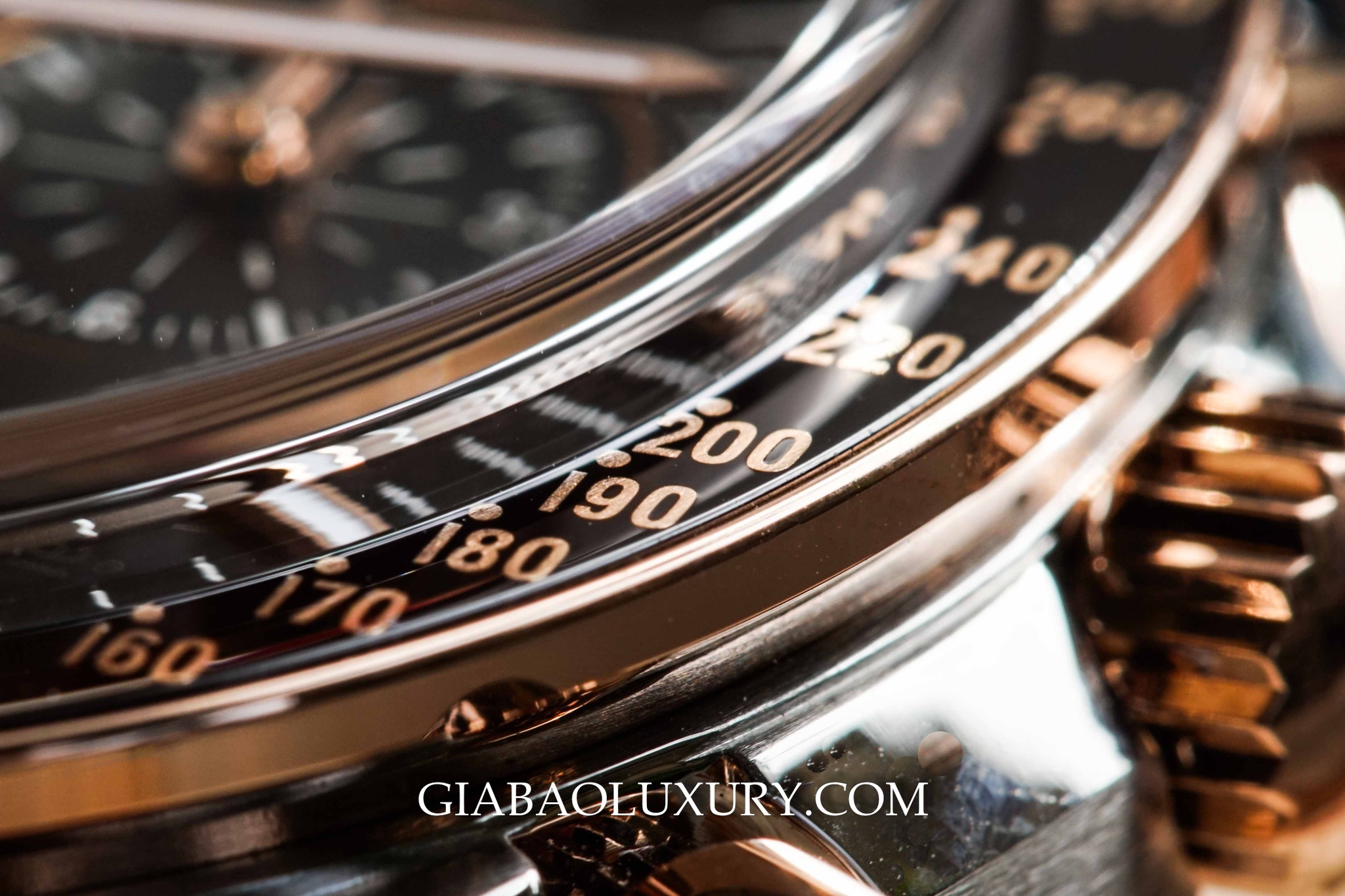 Đồng Hồ Omega Speedmaster MoonPhase Chronograph