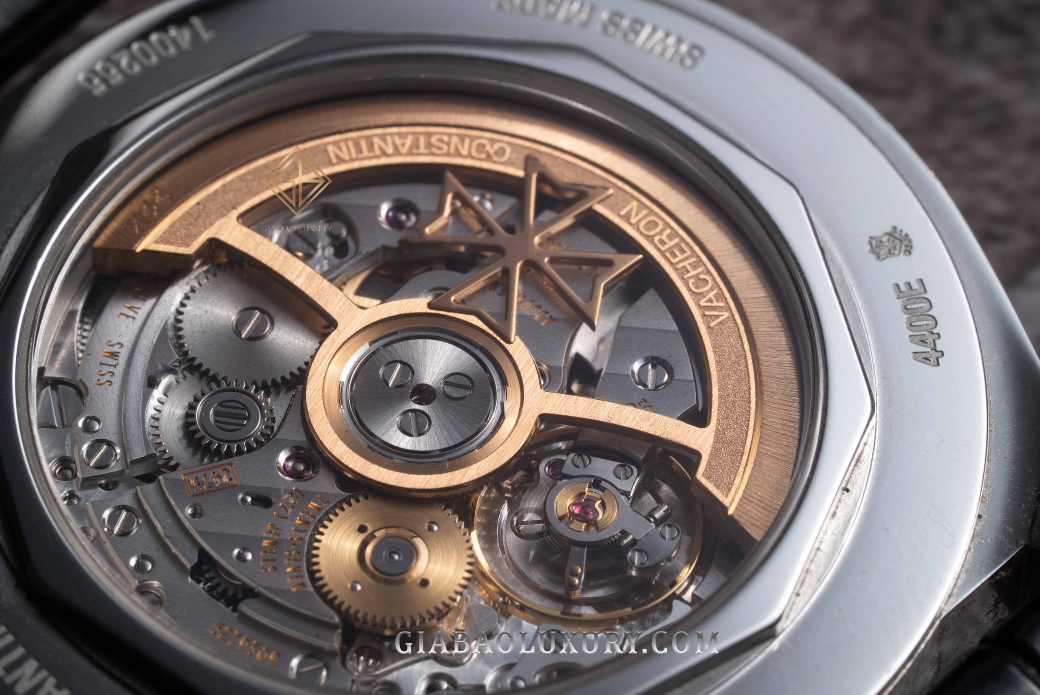 Đồng Hồ Vacheron Constantin Fiftysix Day Date 4400E/000A-B437