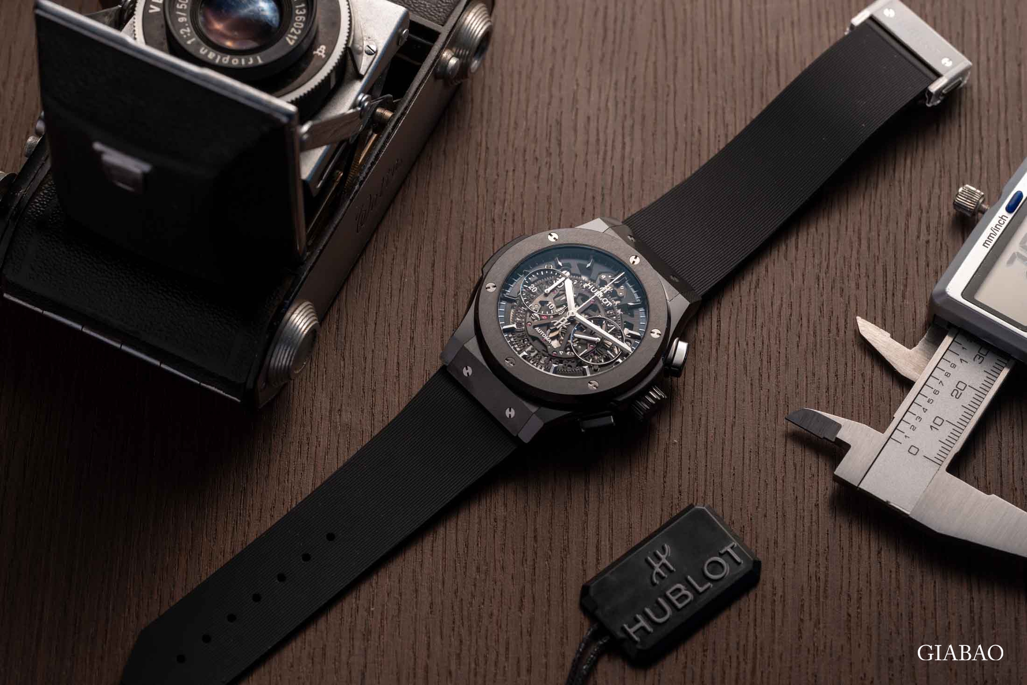 Đồng Hồ Hublot Classic Fusion Aerofusion 525.CM.0170.RX