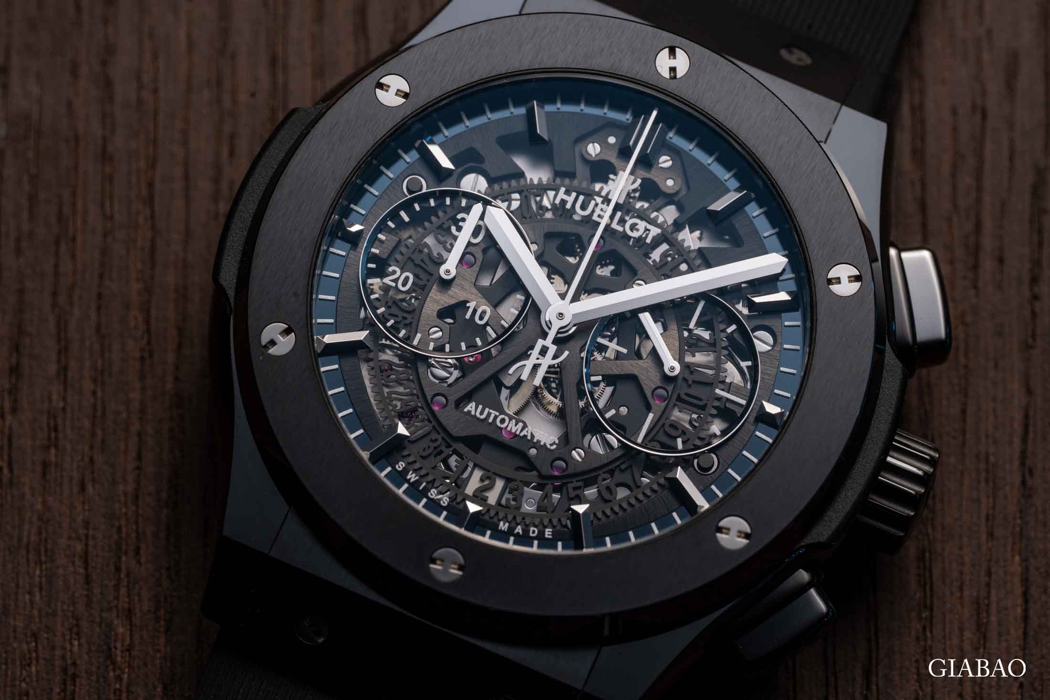 Đồng Hồ Hublot Classic Fusion Aerofusion 525.CM.0170.RX