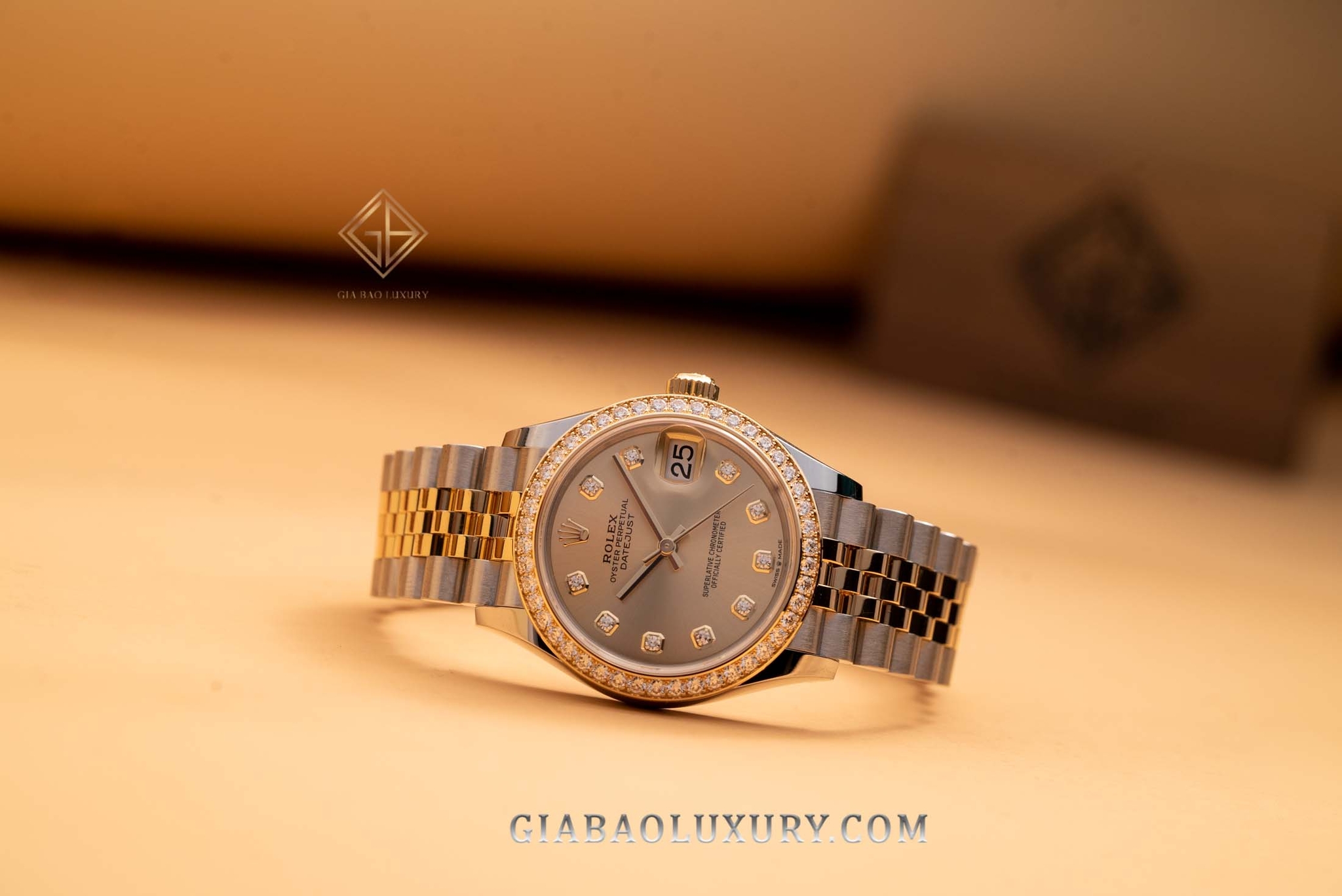 Đồng Hồ Rolex Datejust 31 278383RBR Mặt Số Vàng Champagne Nạm Kim Cương