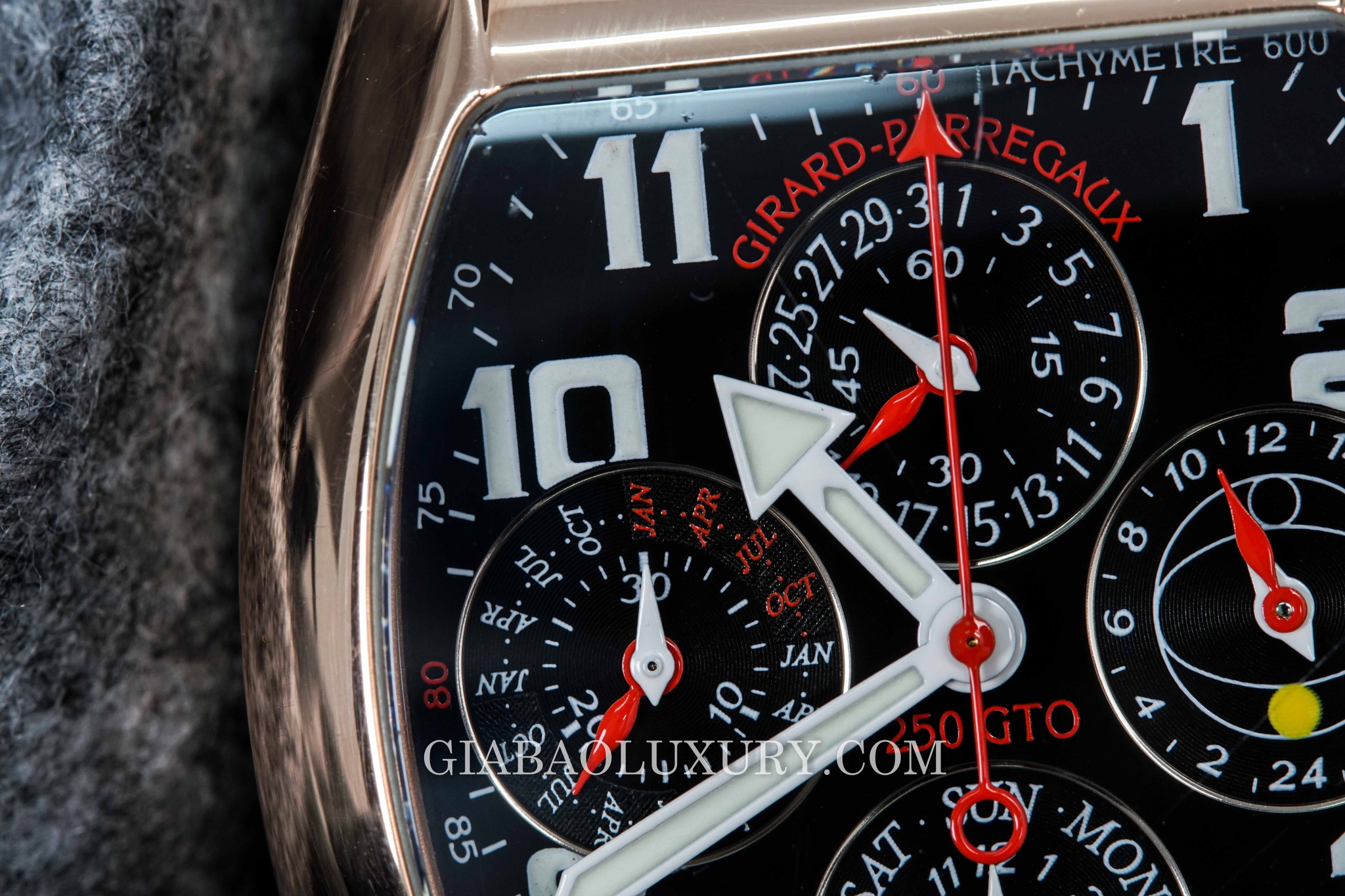 watch Girard Perregaux