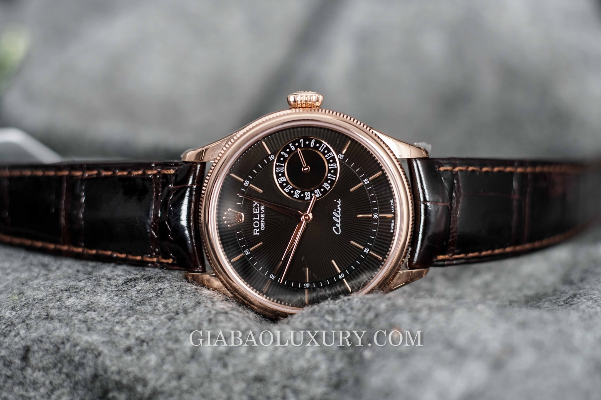 Đồng Hồ Rolex Cellini Date 50515 Mặt Số Đen