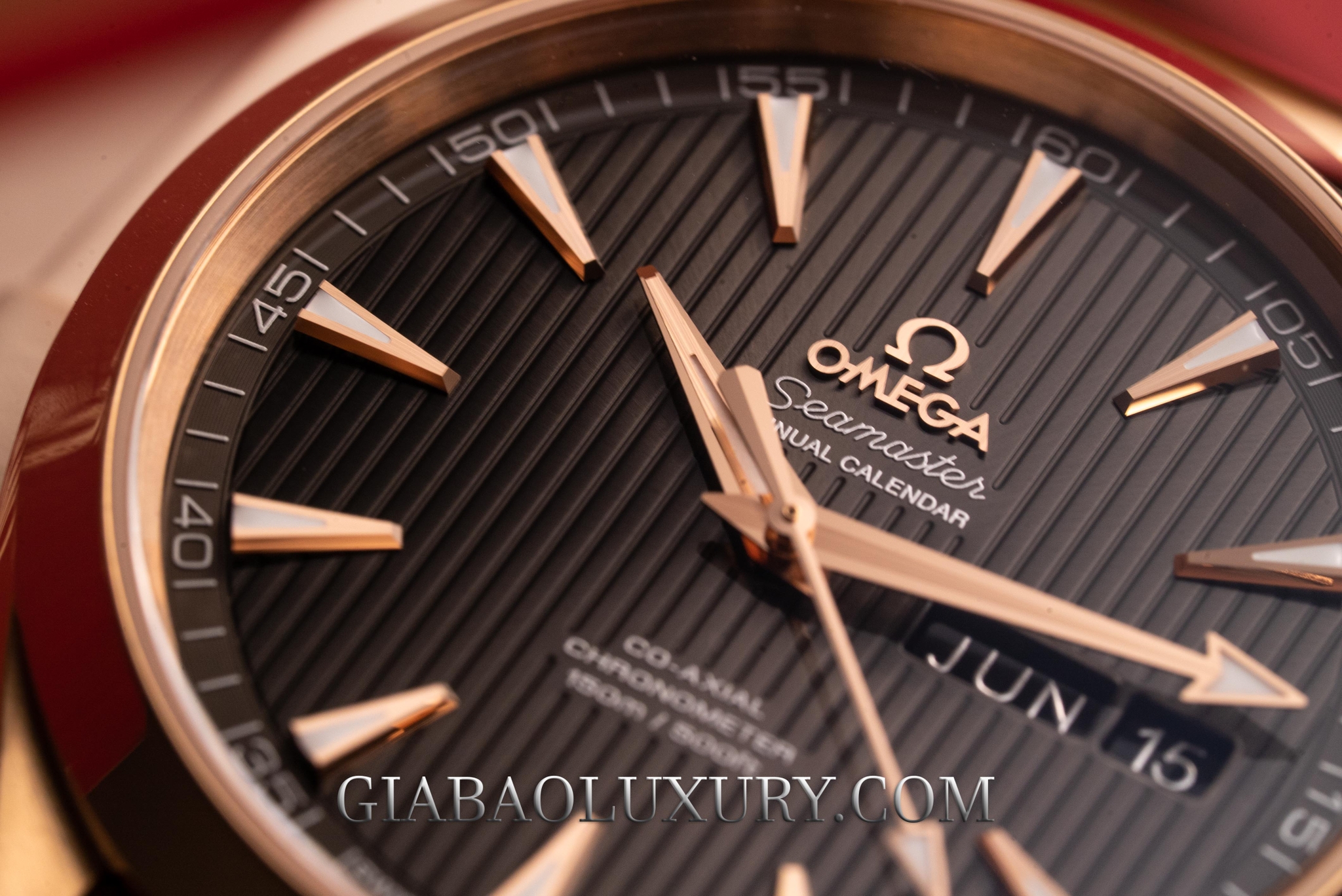 Đồng hồ Omega Seamaster Aqua Terra 150m Annual Calendar 43mm 231.50.43.22.06.003
