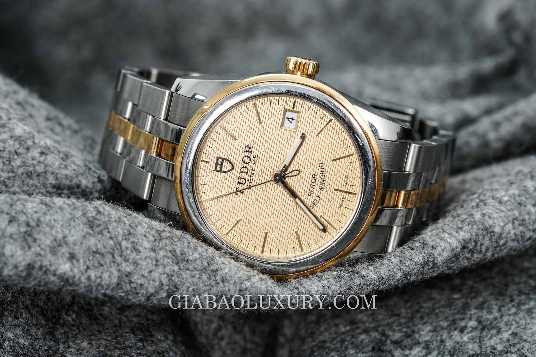 Tudor Glamour Date