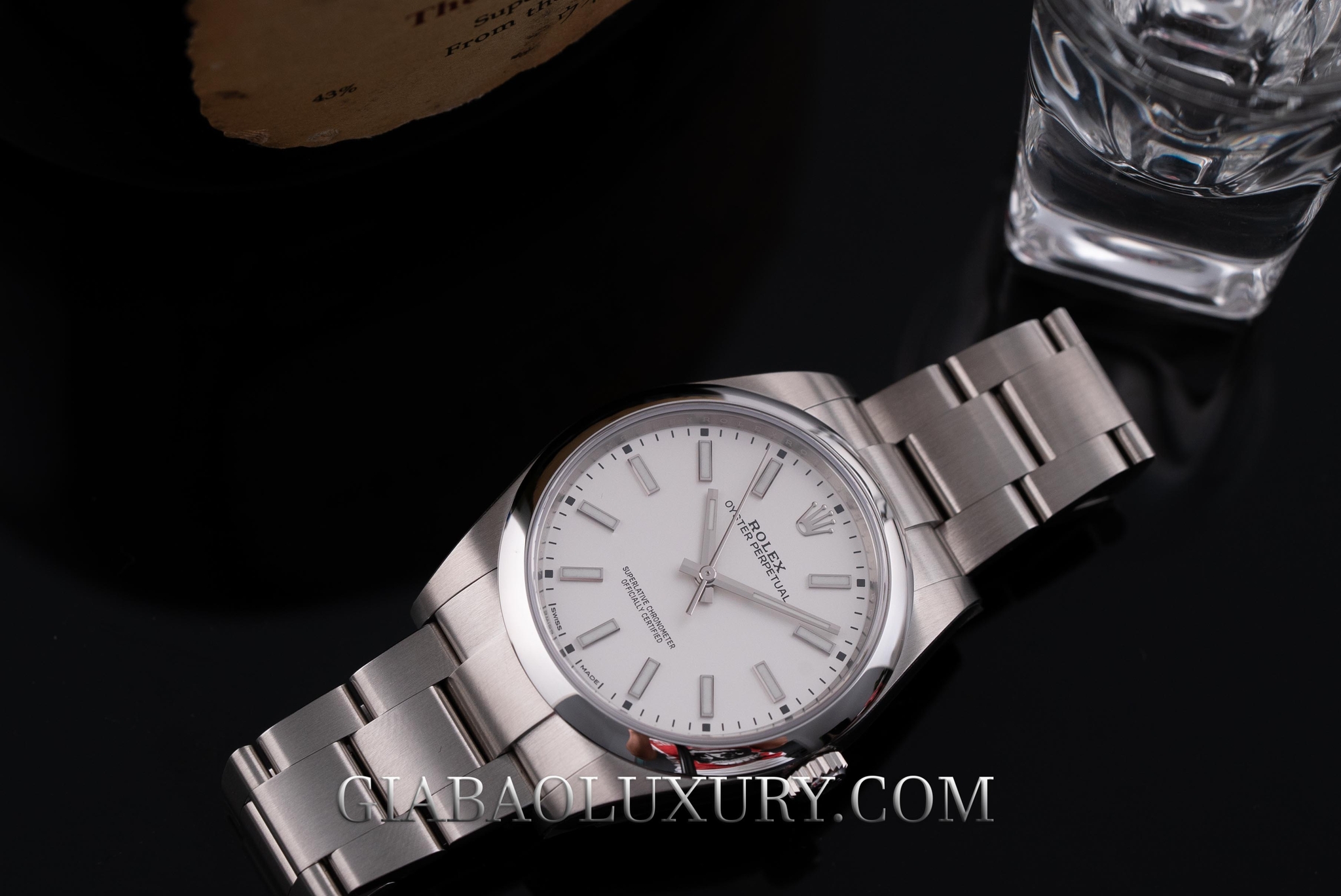 Đồng Hồ Rolex Oyster Perpetual 114300 Mặt Số Trắng