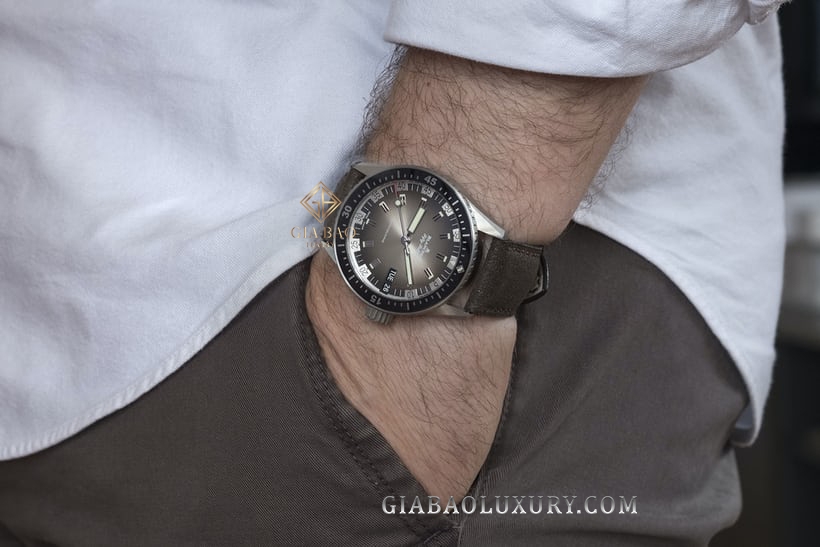 Đồng Hồ Blancpain Fifty Fathoms Bathyscaphe Jour Date 5052-1110-63A