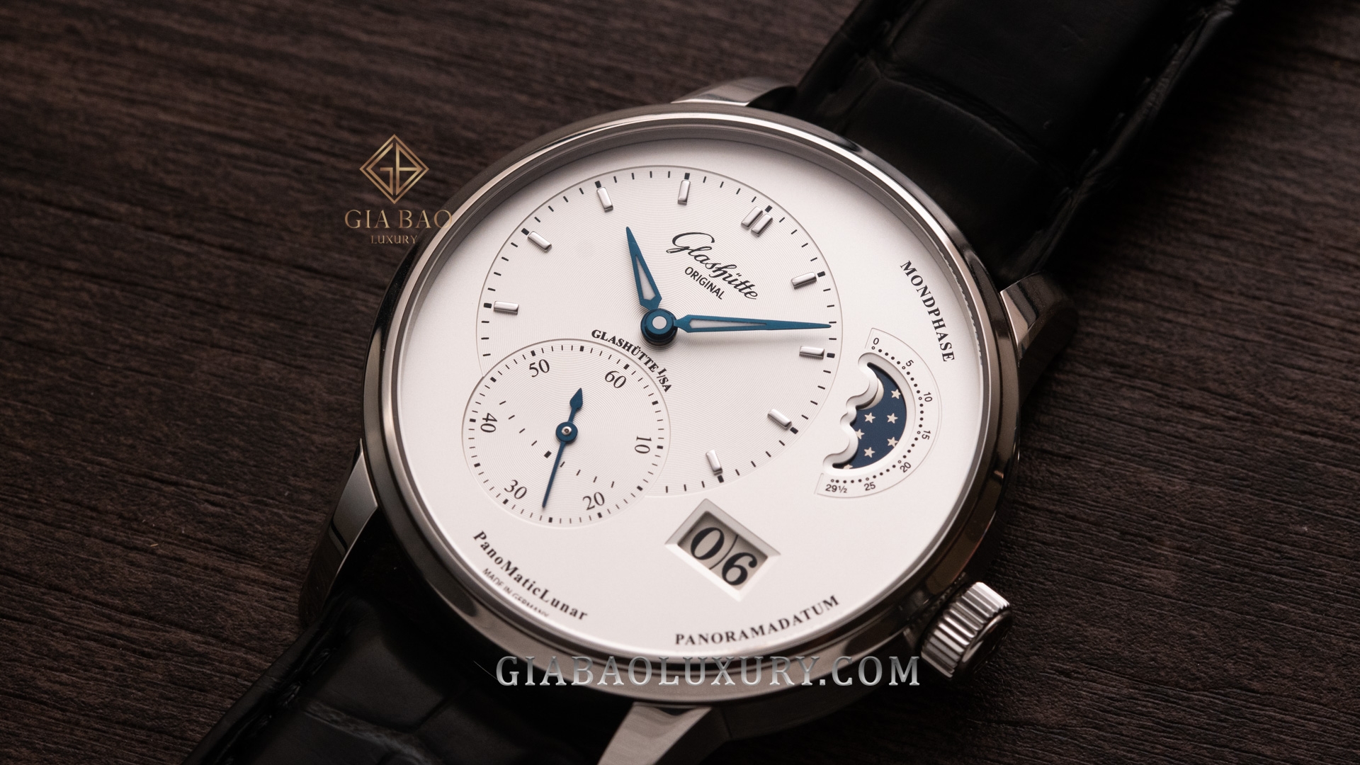 Đồng hồ Glashutte Original PanoMaticLunar 1-90-02-42-32-05