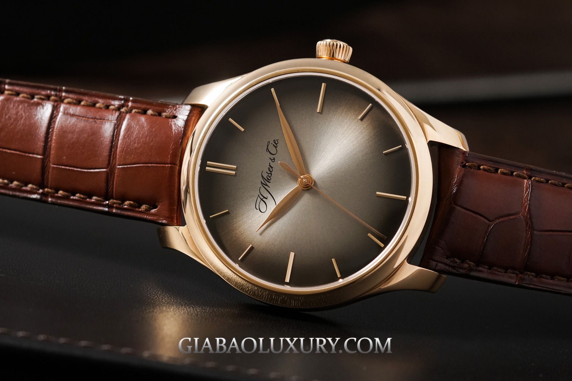 H.Moser & Cie Endeavour Centre Seconds