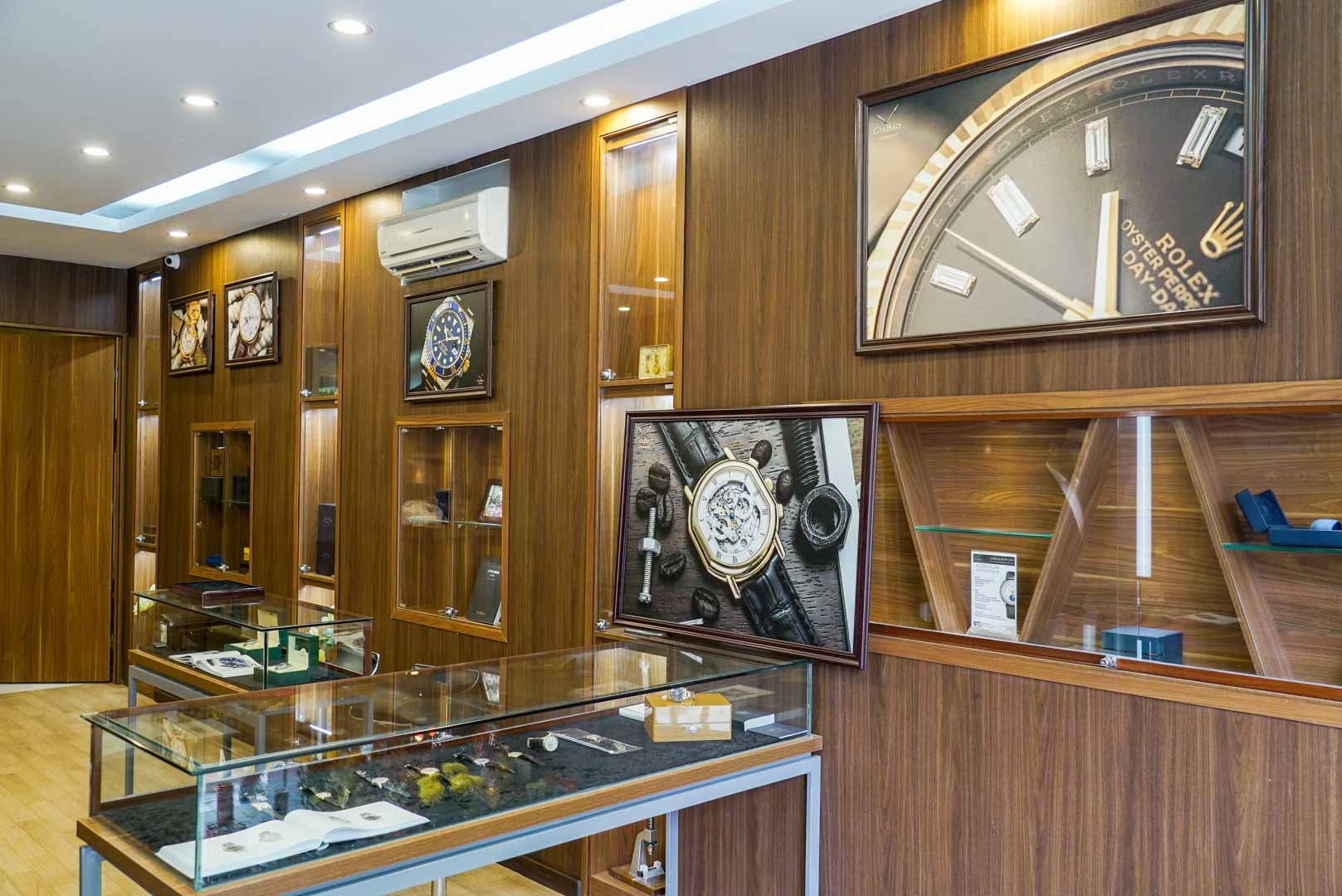 đồng hồ DANIEL ROTH SKELETON MASTER CHRONOGRAPH