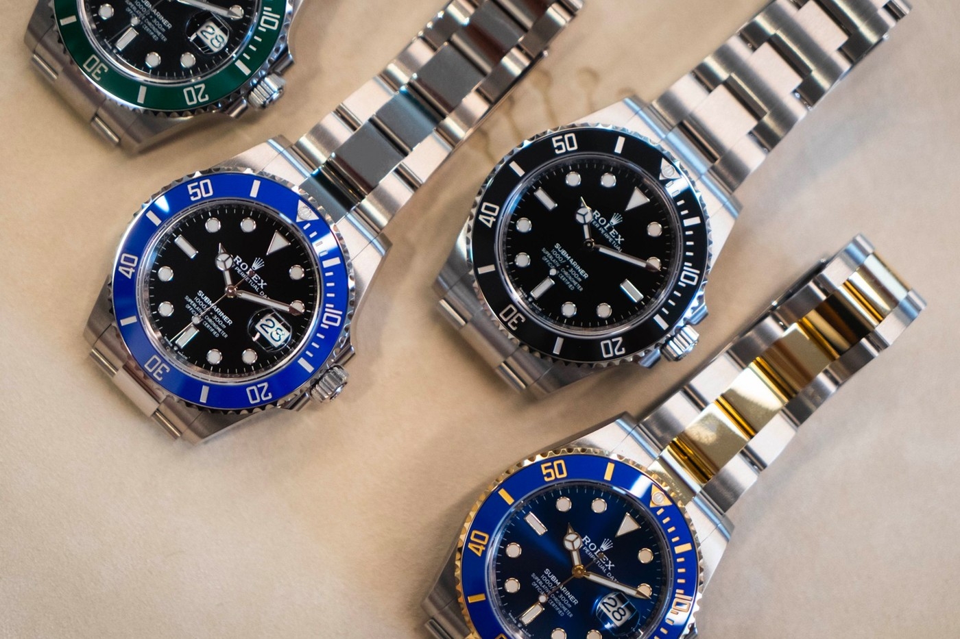 Sự khác biệt giữa đồng hồ Rolex Submariner 40mm và Rolex Submariner 41mm