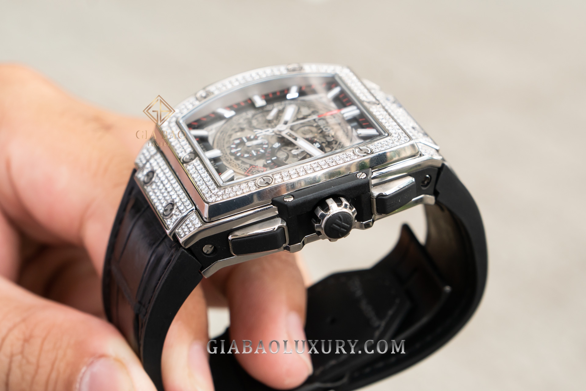 Đồng Hồ Hublot Spirit Of Big Bang 45mm 601.NX.0173.LR.1704