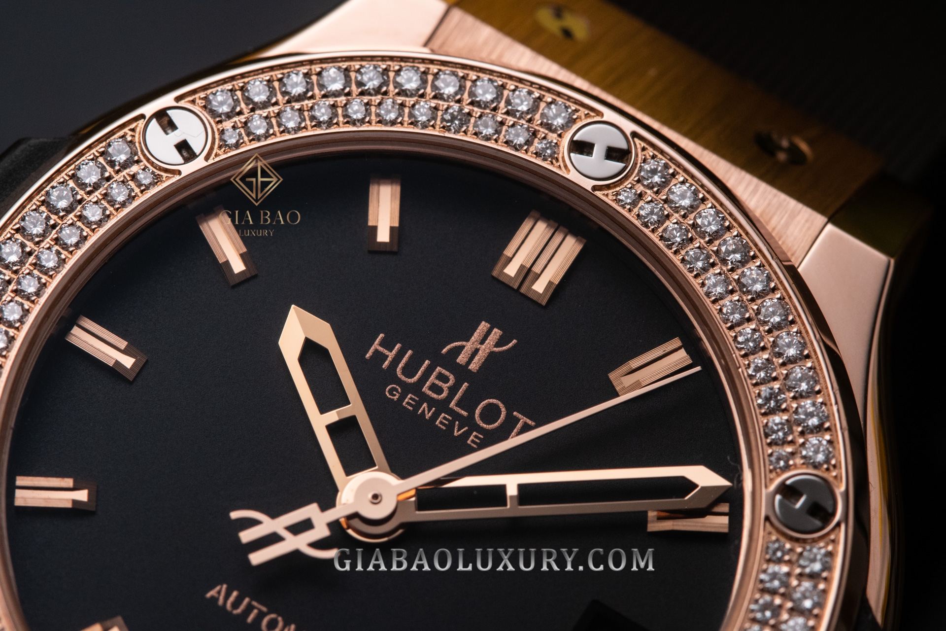 Đồng Hồ Hublot Classic Fusion King Gold 38mm 565.OX.1180.RX.1104