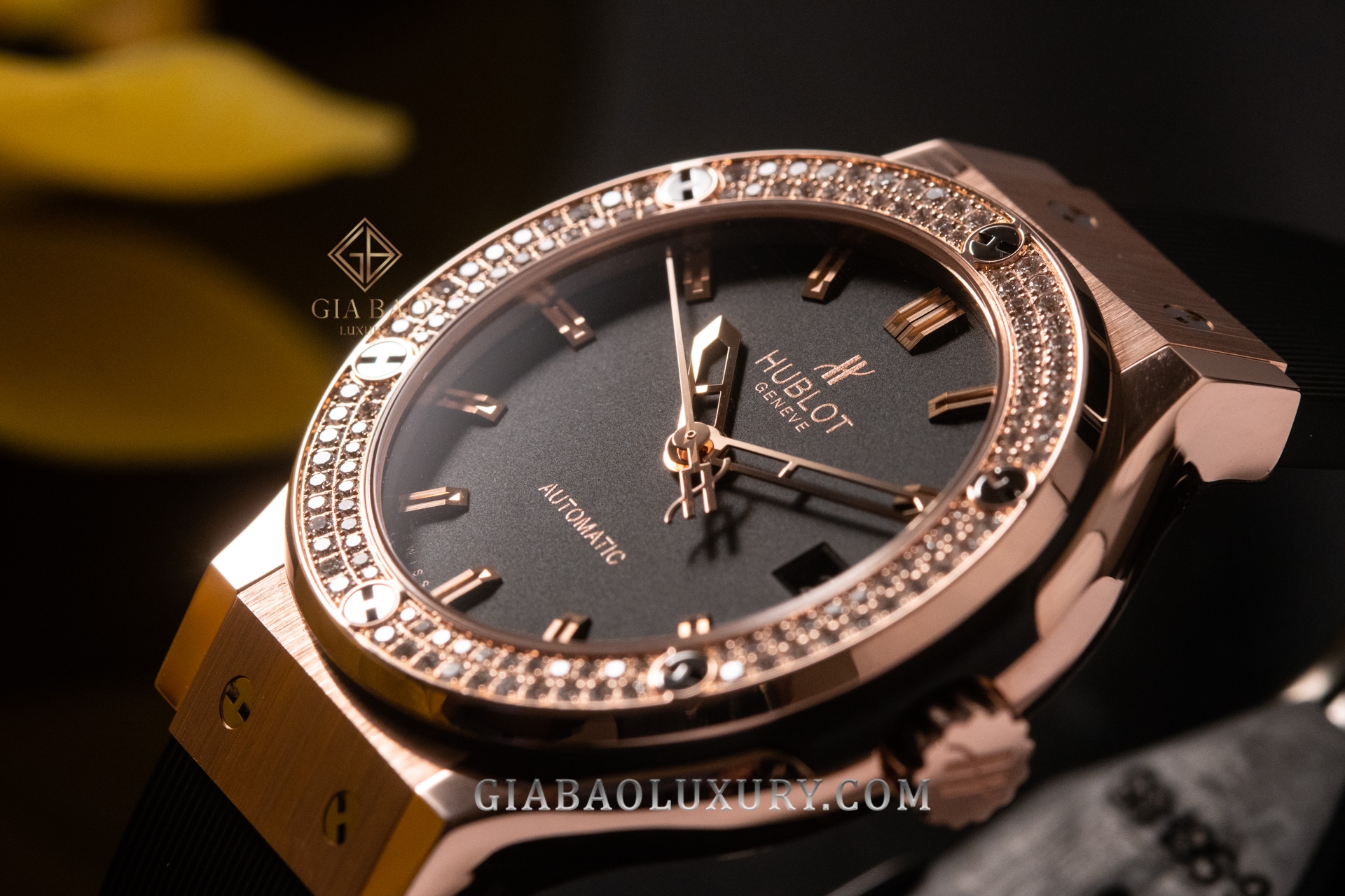 Đồng Hồ Hublot Classic Fusion King Gold 38mm 565.OX.1180.RX.1104