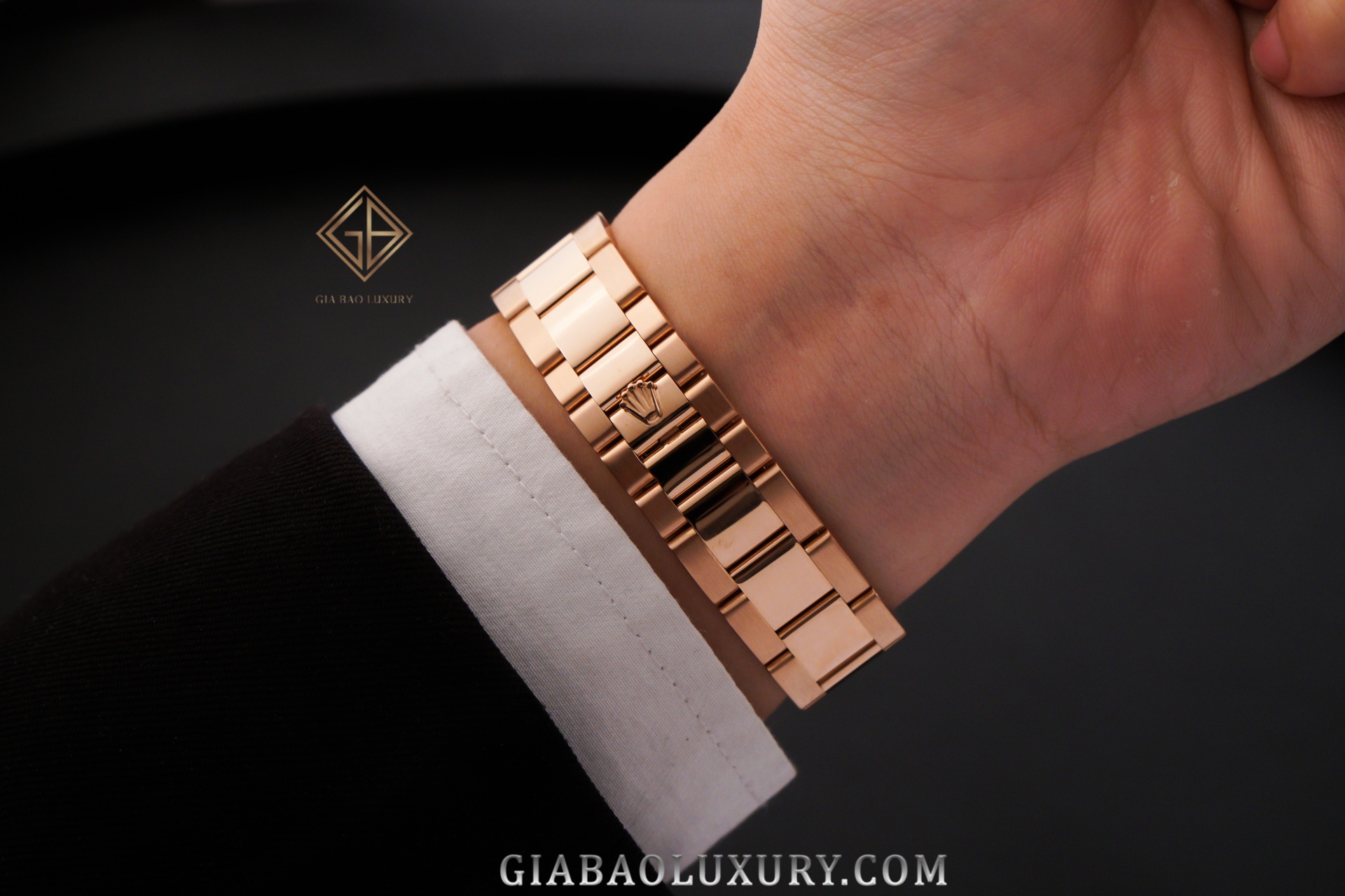Đồng Hồ Rolex Day-Date 36 118235 Mặt Số Chocolate Đá Ruby Đỏ Dây Đeo Oyster