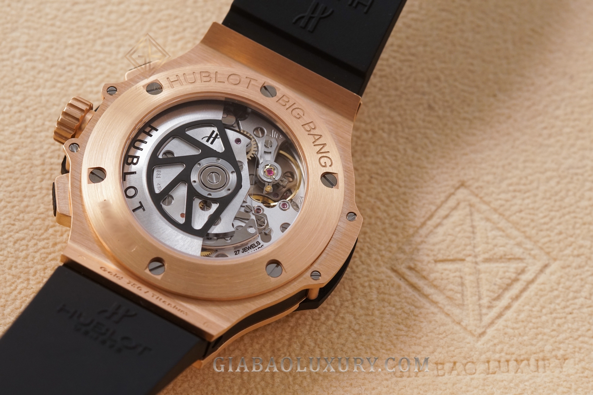 đồng hồ  Hublot Big Bang King Gold Diamonds 44mm mang mã hiệu 301.PX.1180.RX.1104