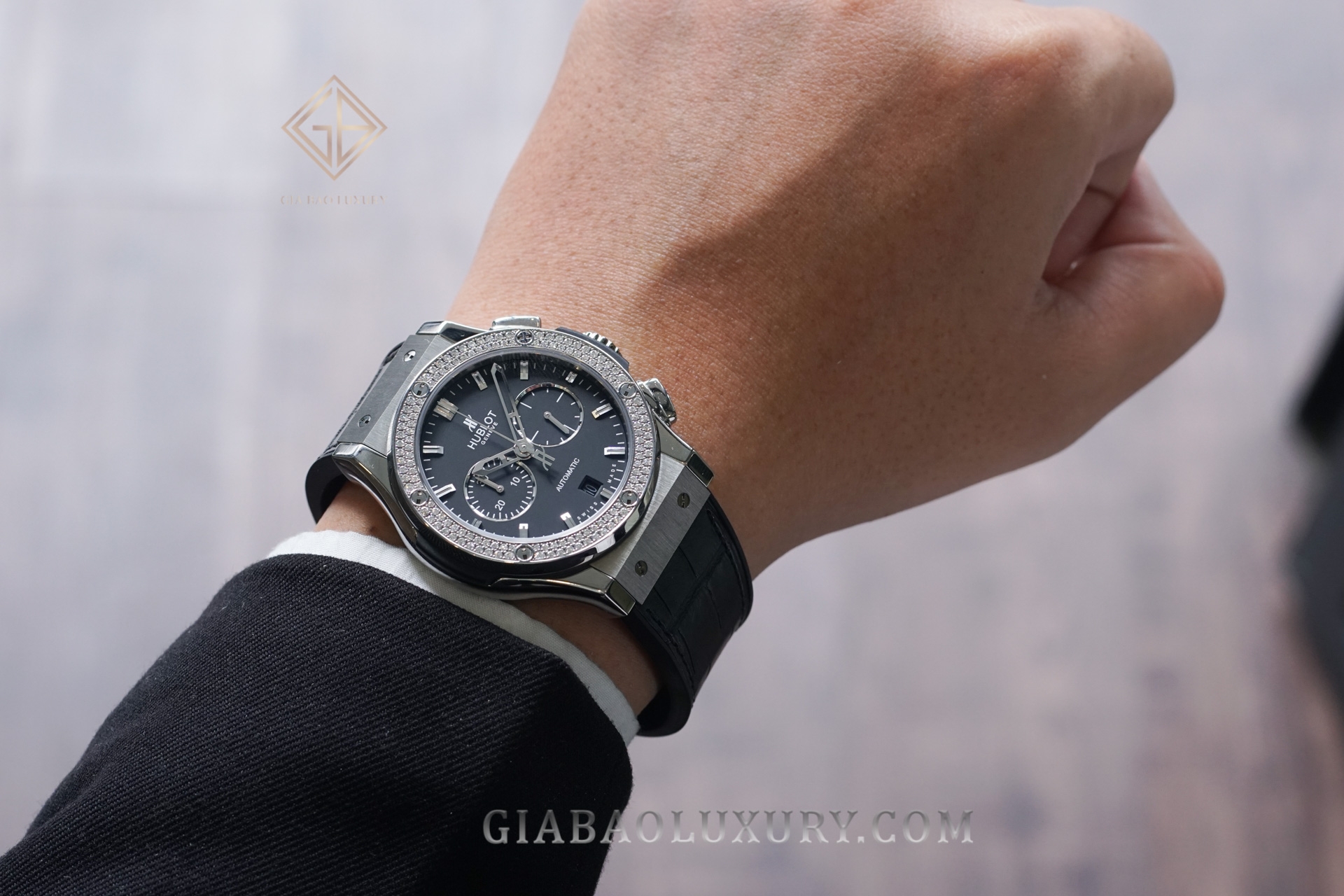 Đồng Hồ Hublot Classic Fusion 541.NX.1170.LR.1104