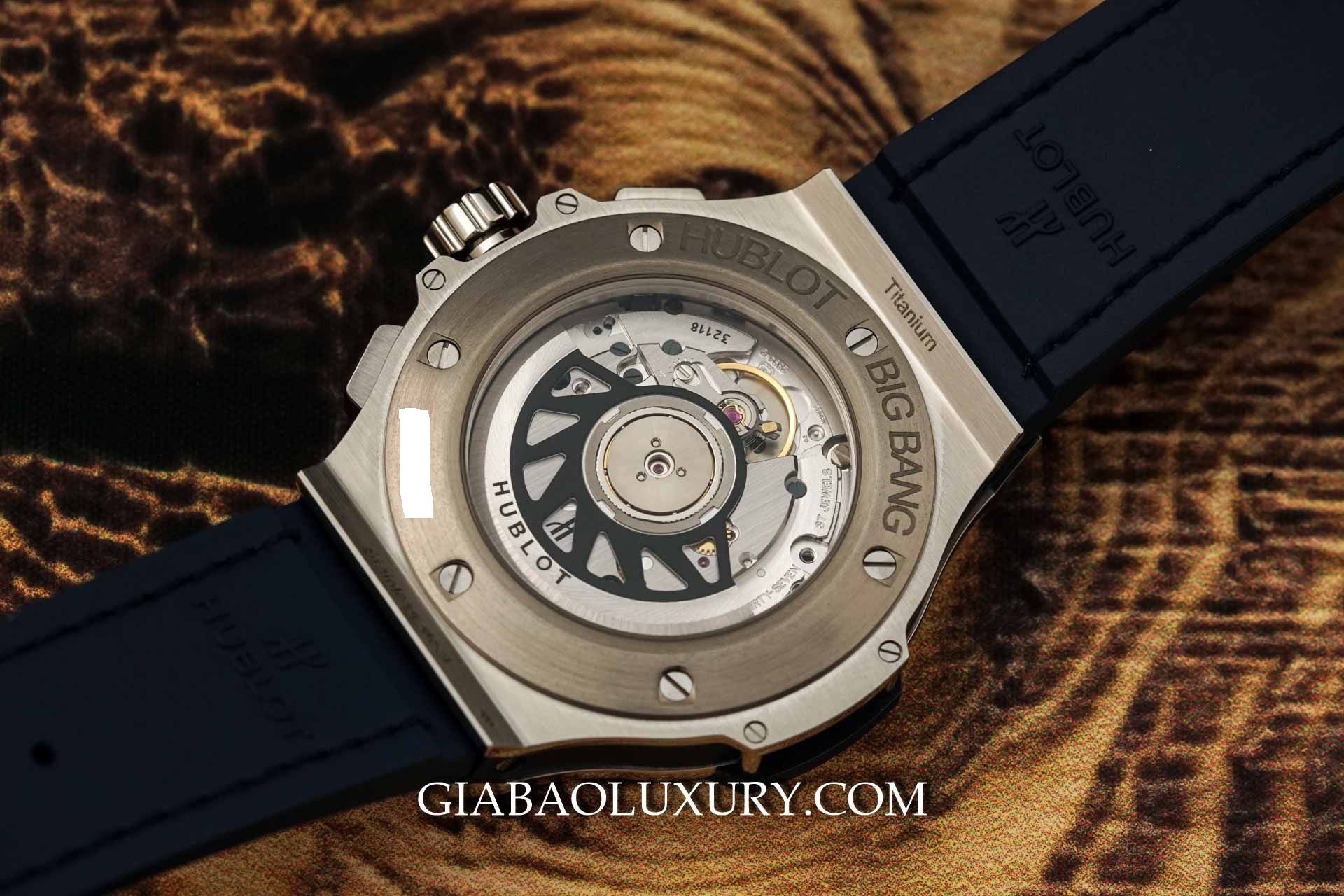 Đồng hồ Hublot Big Bang Steel Blue Diamonds 41mm 341.SX.7170.LR.1204